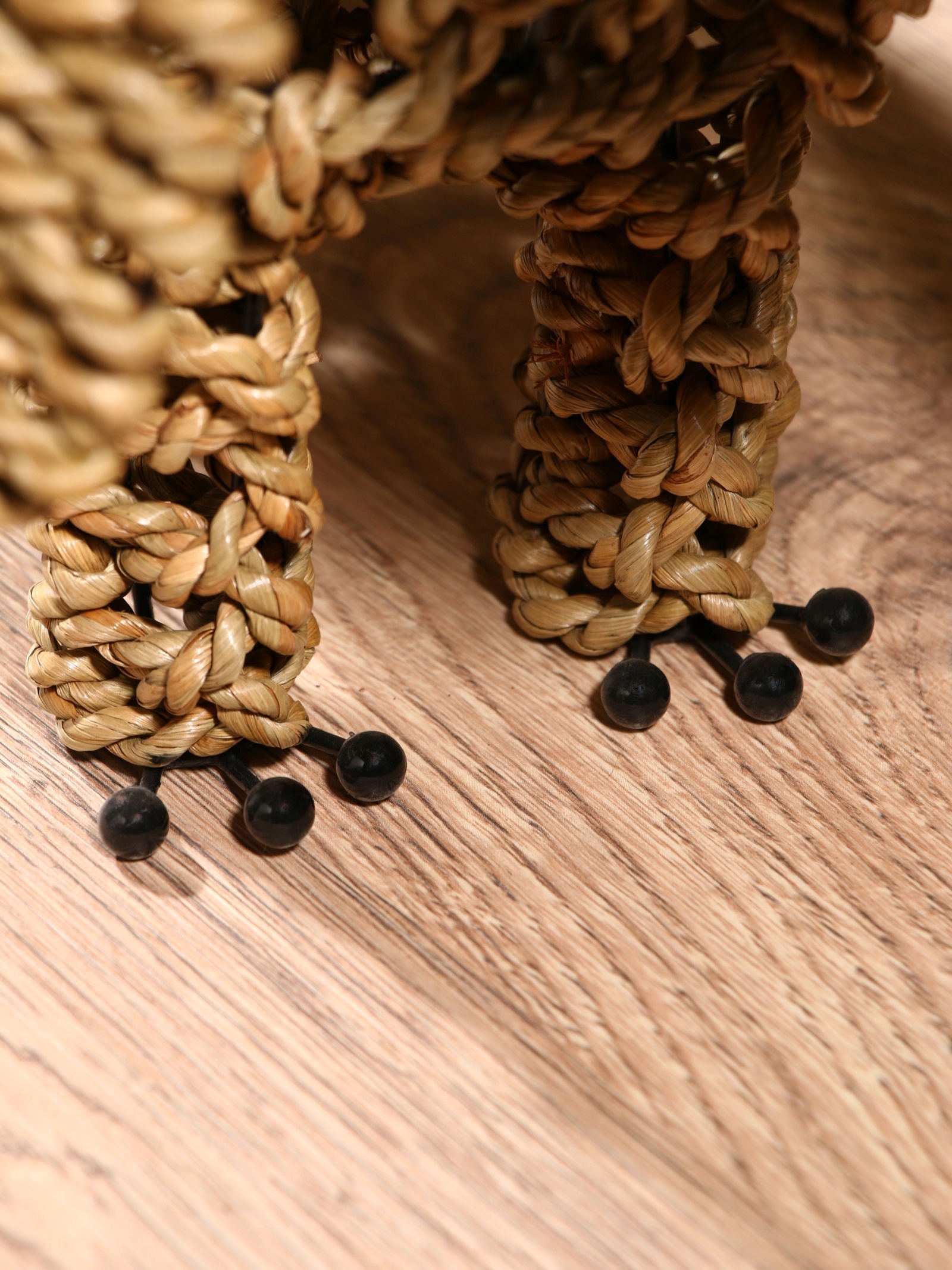 Изображение товара Сувенир плетёный Такса сиграсс 45х20х27 см 10464093