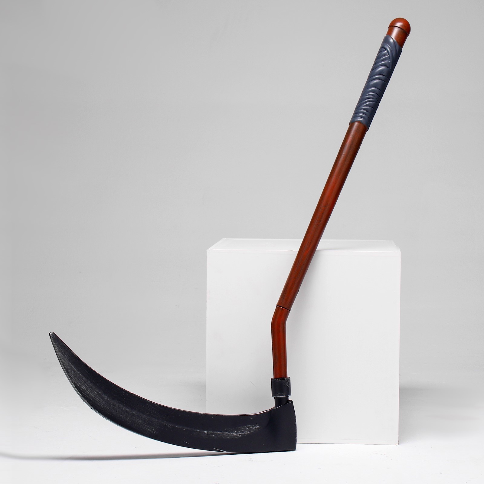 Изображение товара Сувенирная коса жнеца 100×55 см, пенополистирол