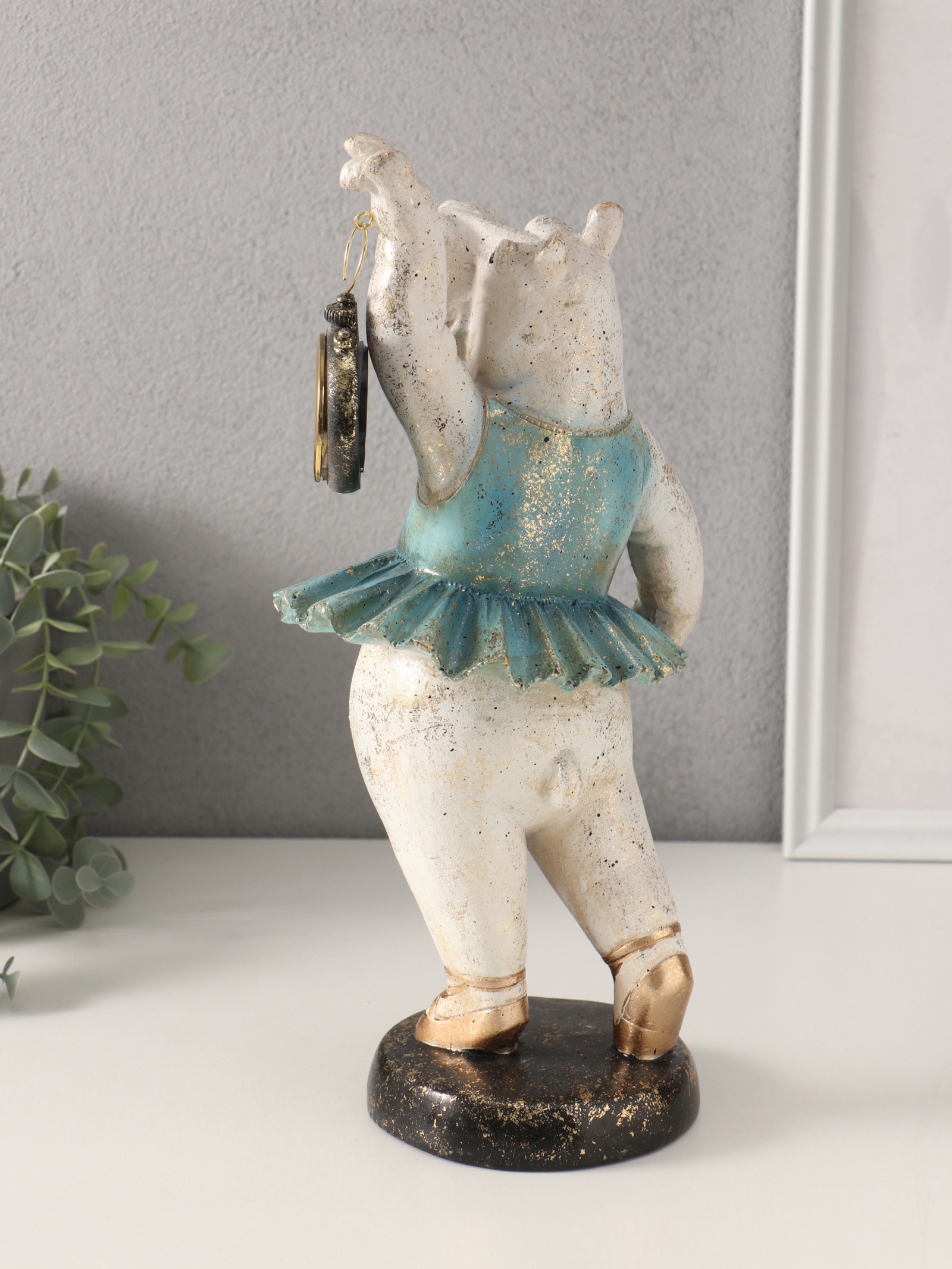 Изображение товара Сувенир полистоун с часами Бегемот-балерина 135х15х325 см 10326632