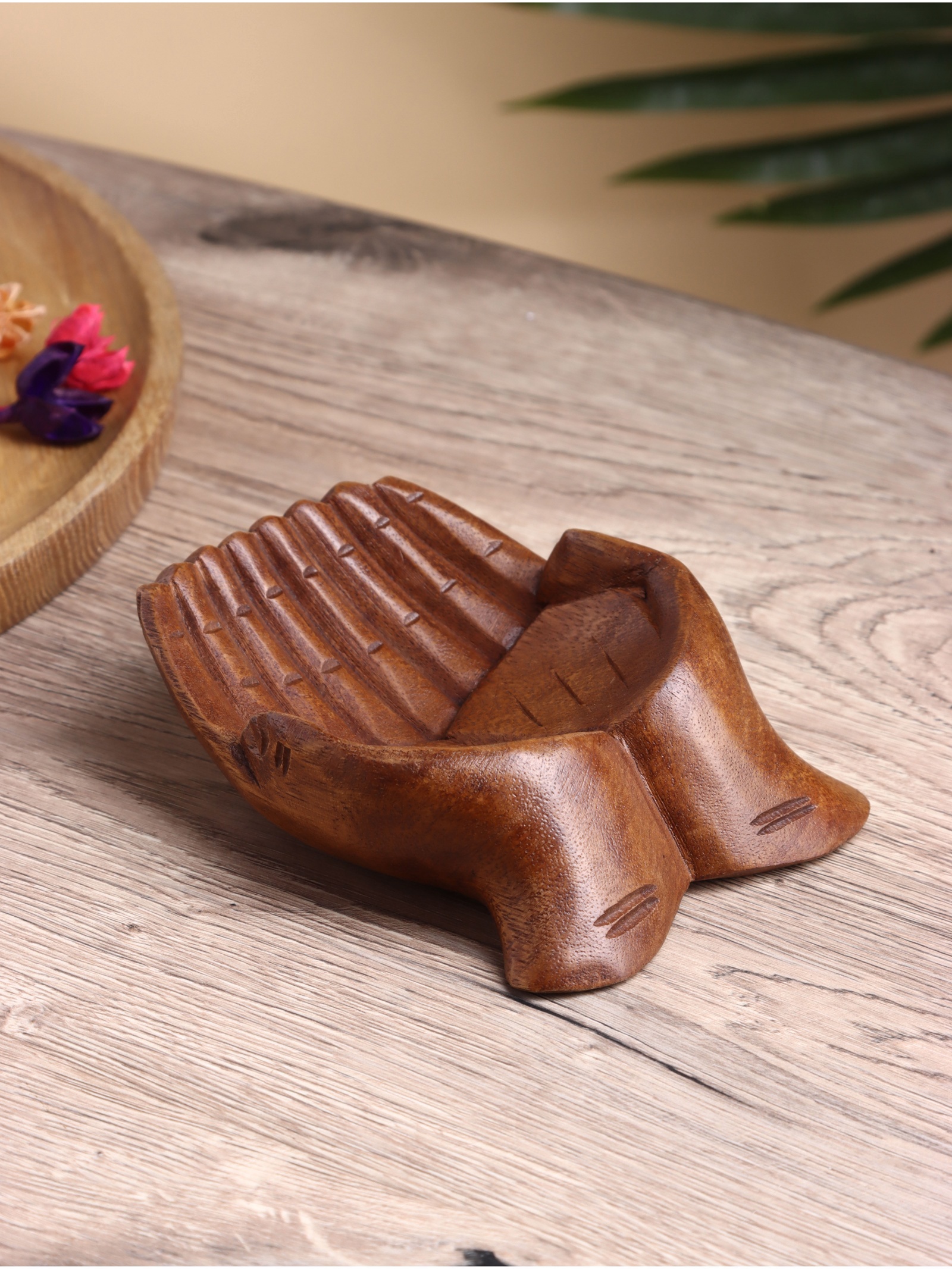 Изображение товара Сувенир Ладошки из дерева суар, 12×15×5 см