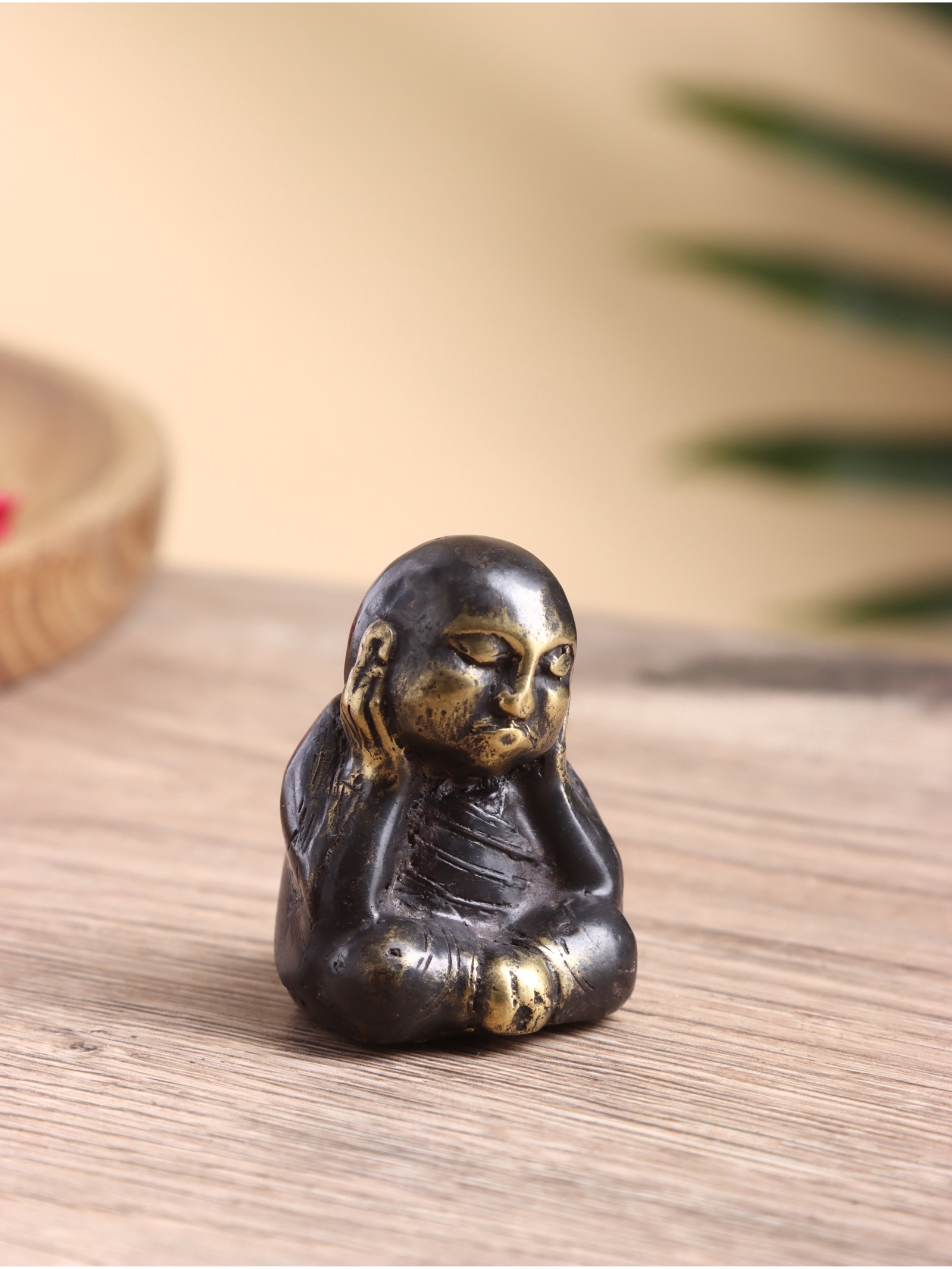 Изображение товара Сувенир бронза Монах 3х4х6 см 10176495