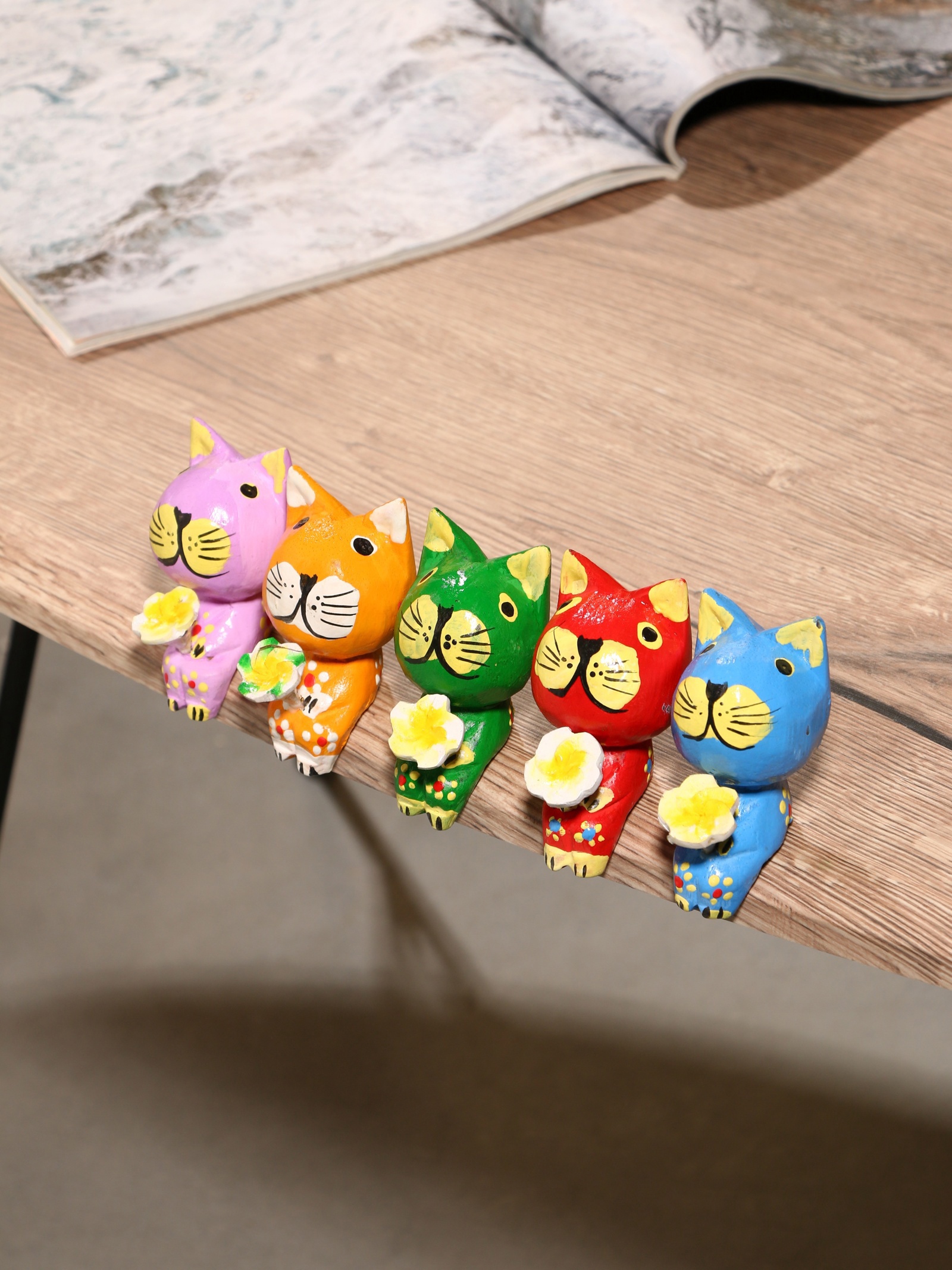 Изображение товара Кошечки из дерева (набор 5 шт) — декоративные фигурки, сувенир