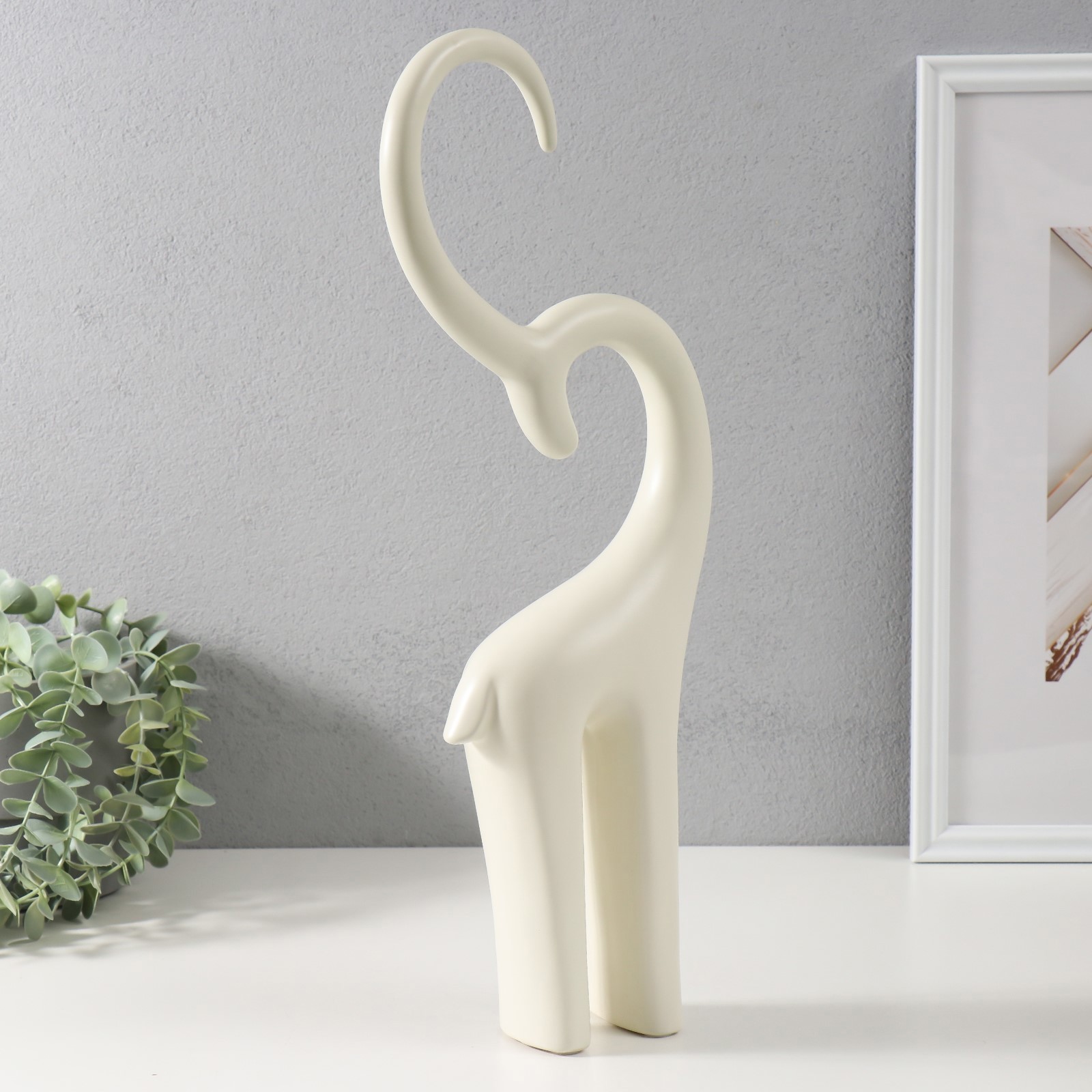 Изображение товара Сувенир керамика Антилопа белый 6х13х475 см 10212793