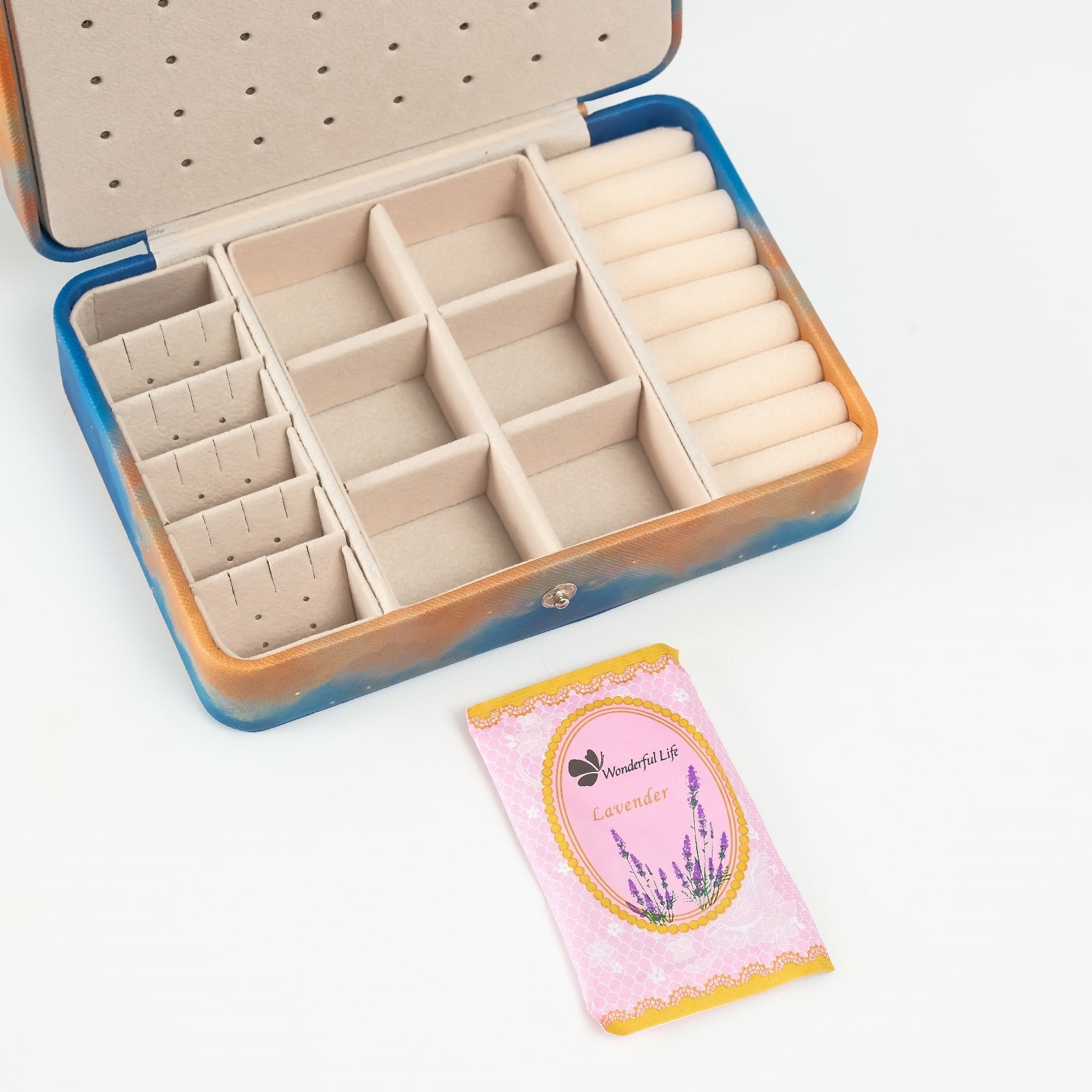 Изображение товара Шкатулка кожзам для украшений Златовласая девушка с луной 11х16х55 см 10524452