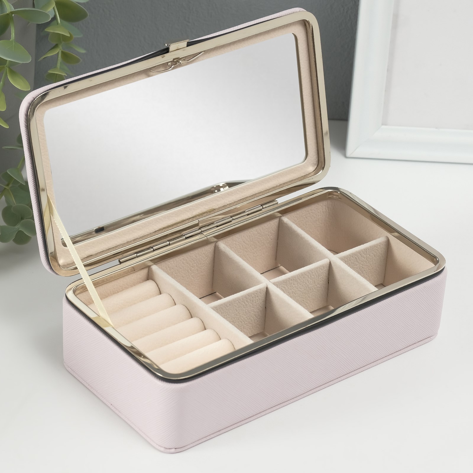 Изображение товара Шкатулка кожзам для украшений Мелкая рябь бледно розовая 10х18х6 см 10527717