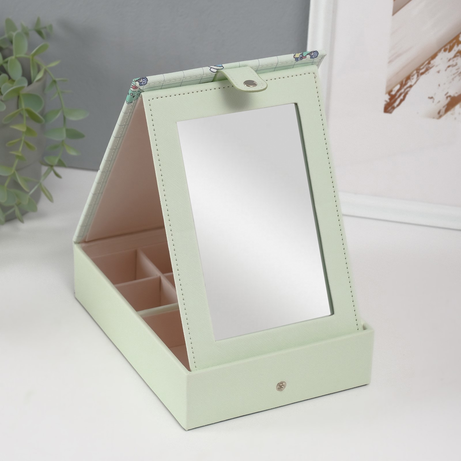 Изображение товара Шкатулка кожзам для украшений с зеркалом Динозаврики зелёная 15х215х55 см 10524456