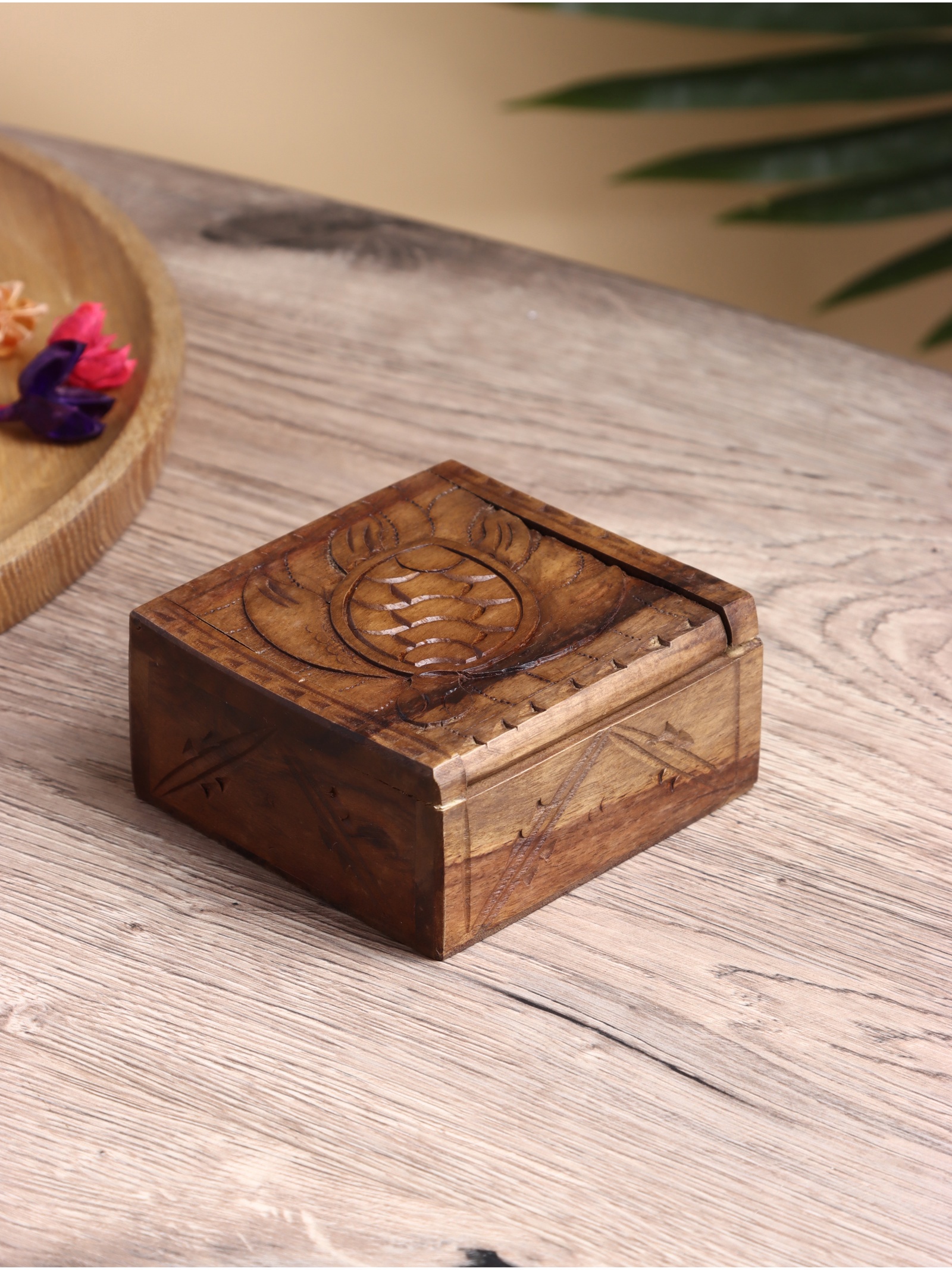 Изображение товара Шкатулка резная Черепаха дерево соно 10х10х5 см 10485373