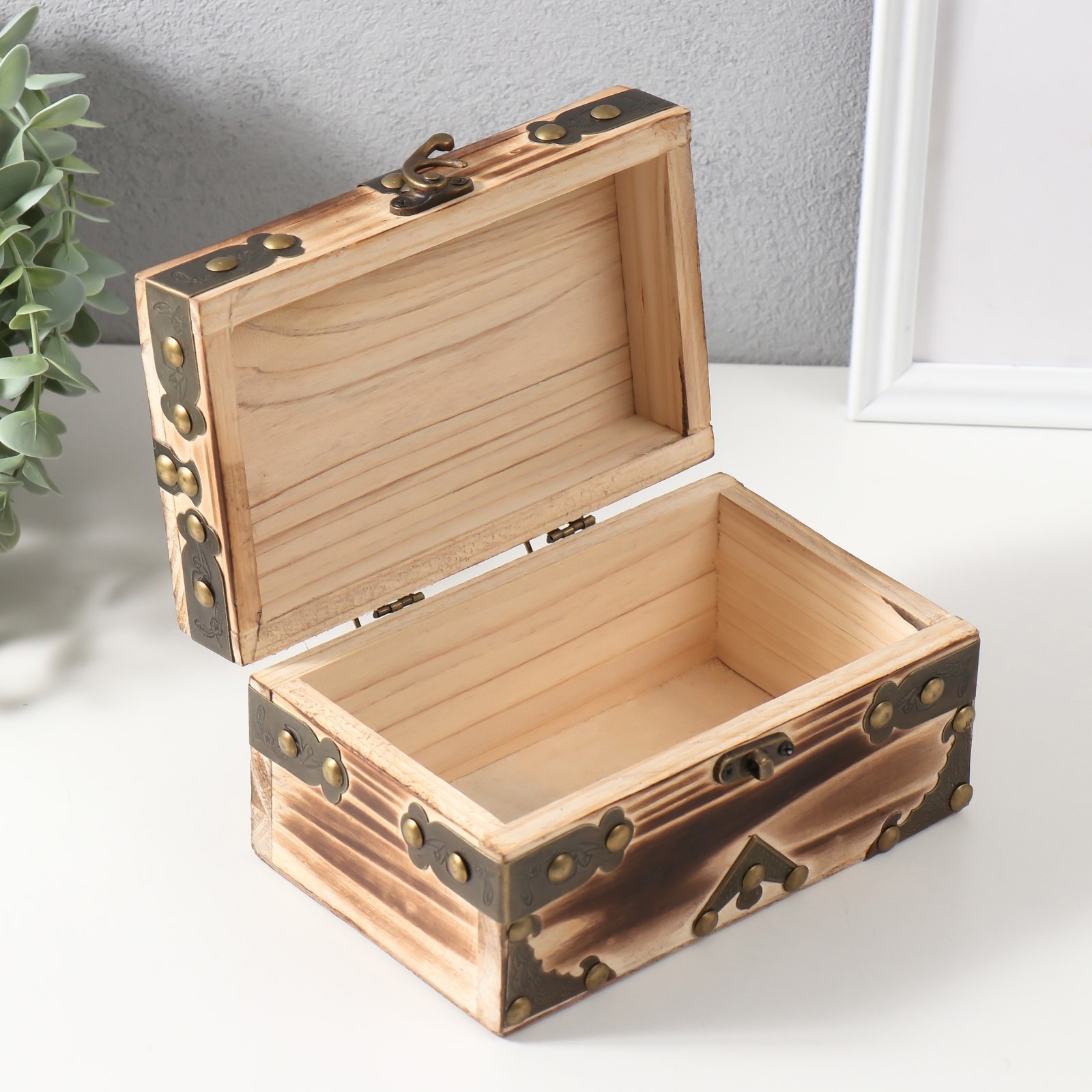 Изображение товара Шкатулка сундук дерево Аделина коричневая 175х11х95 10323741