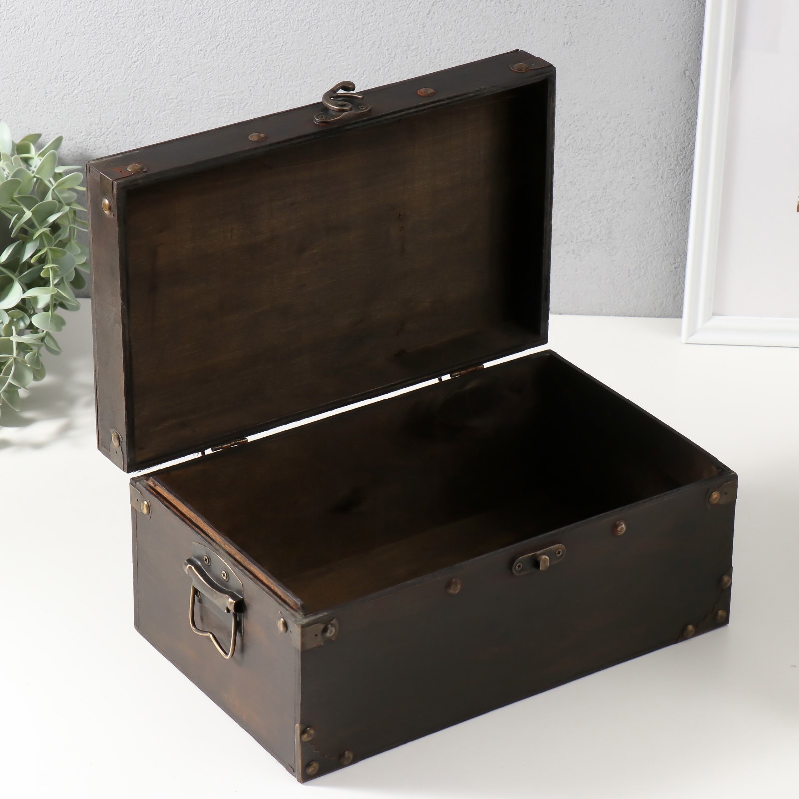 Изображение товара Шкатулка сундук дерево Нестор 30х18х14 см 10323762