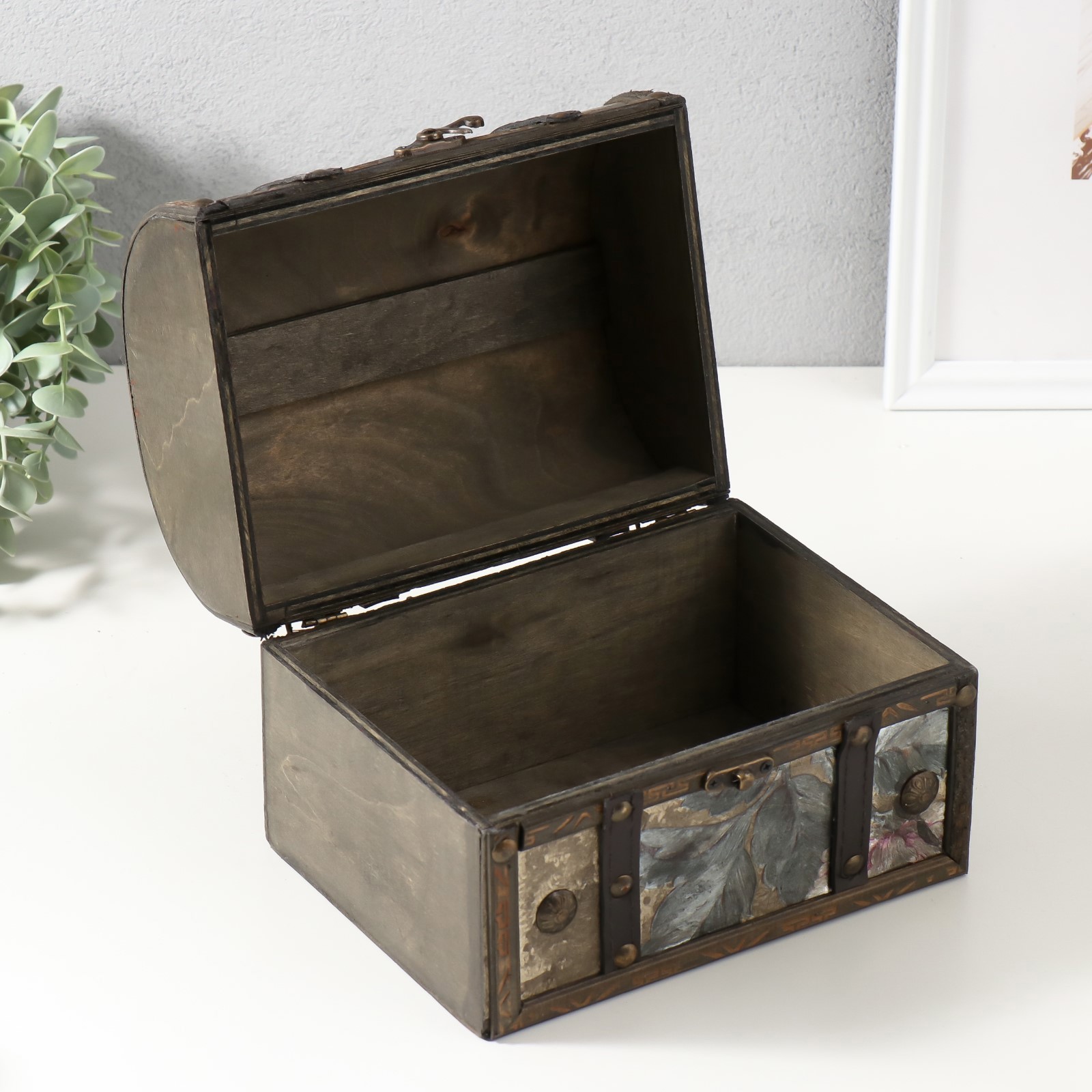 Изображение товара Шкатулка деревянная 20x15x15,5 см «Узор из листьев»