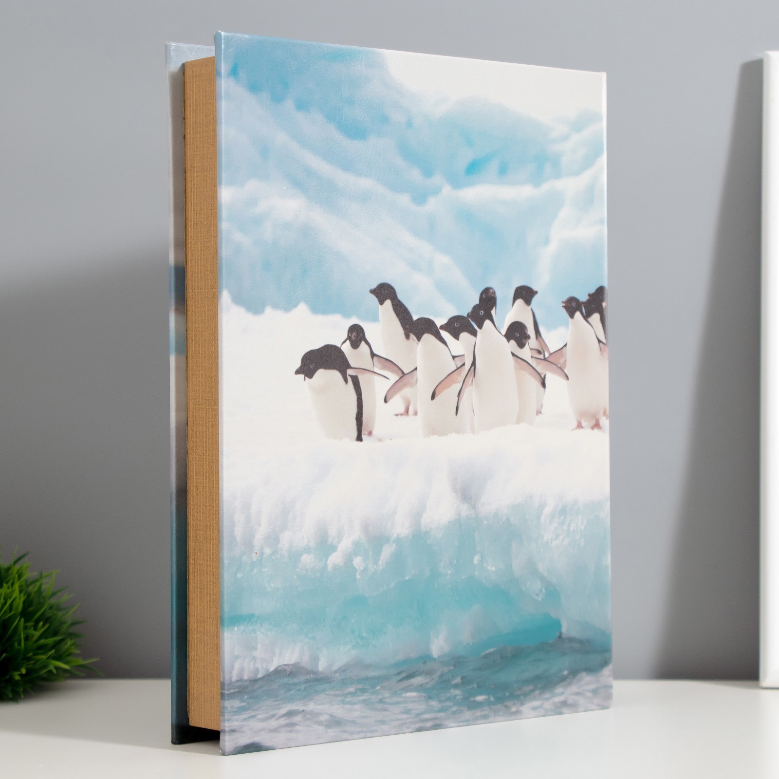 Изображение товара Шкатулка-книга дерево кожзам Пингвины 285х22х4 см 10325785