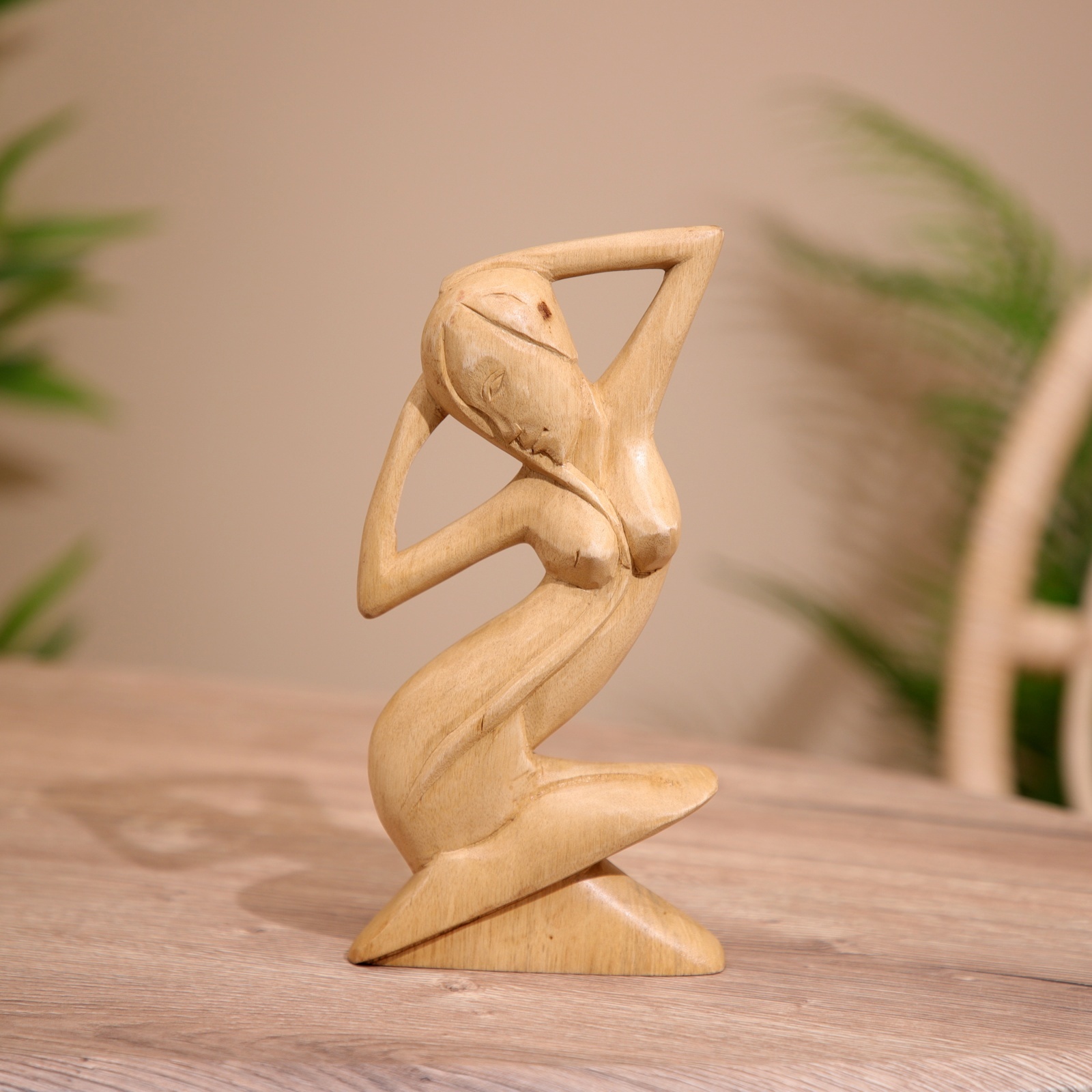 Изображение товара Сувенир керамика Абстракция. Влюблённые с сердцем золото 13х7х185 см 9841142