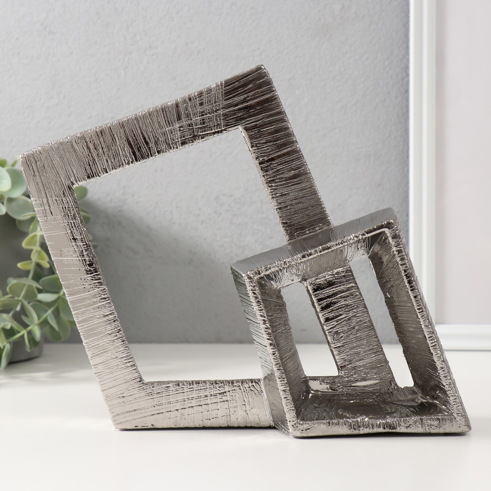 Изображение товара Сувенир керамика Абстракция. Морские дельфины белый 9х18х40 см 10212815