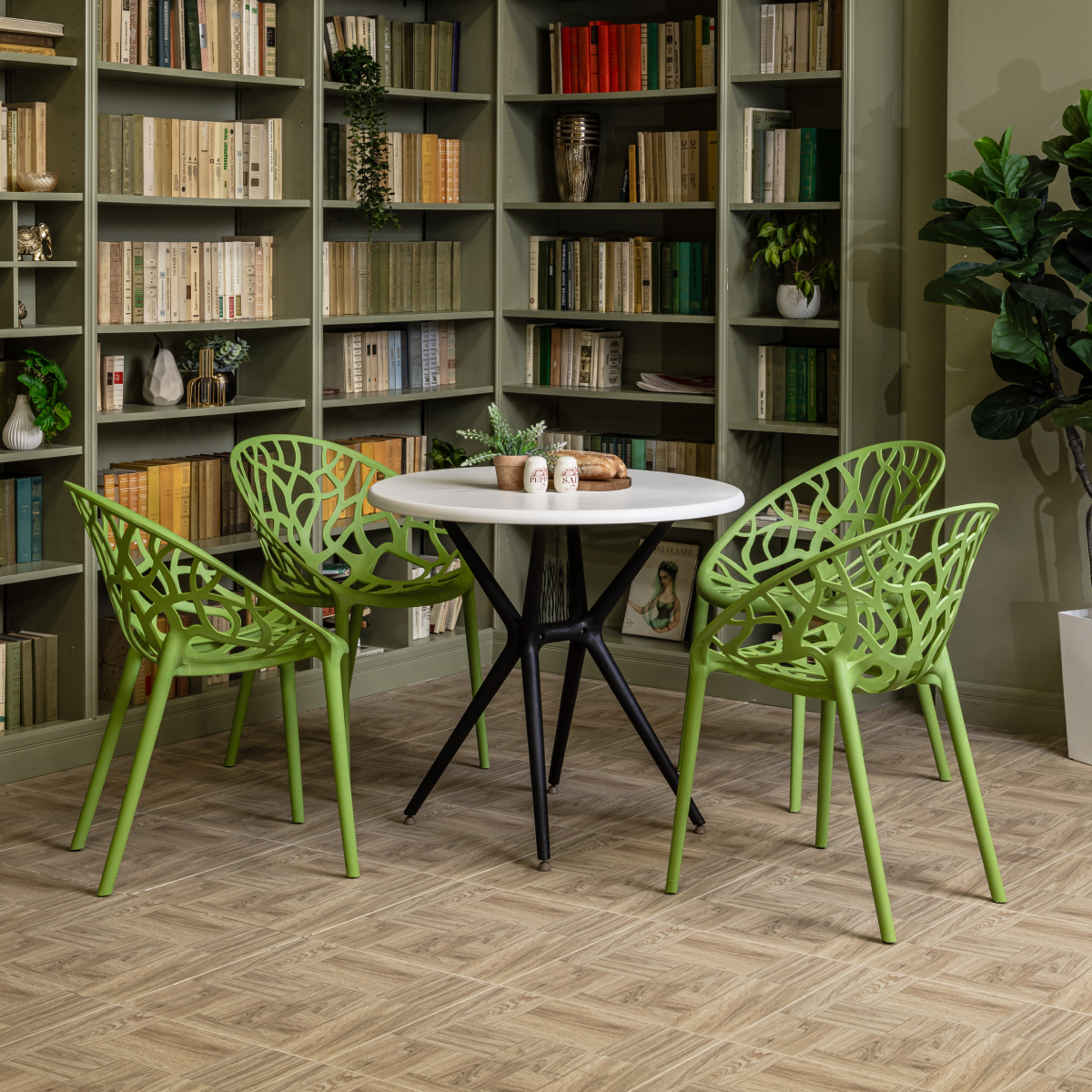 Изображение товара Комплект садовой мебели Royal Family TOM + ARIA - 4 стула и стол