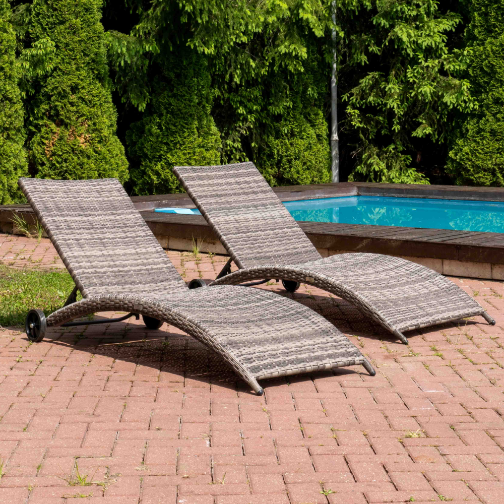 Изображение товара Шезлонг без подушки Royal Family Agata складной с регулировкой и колесиками