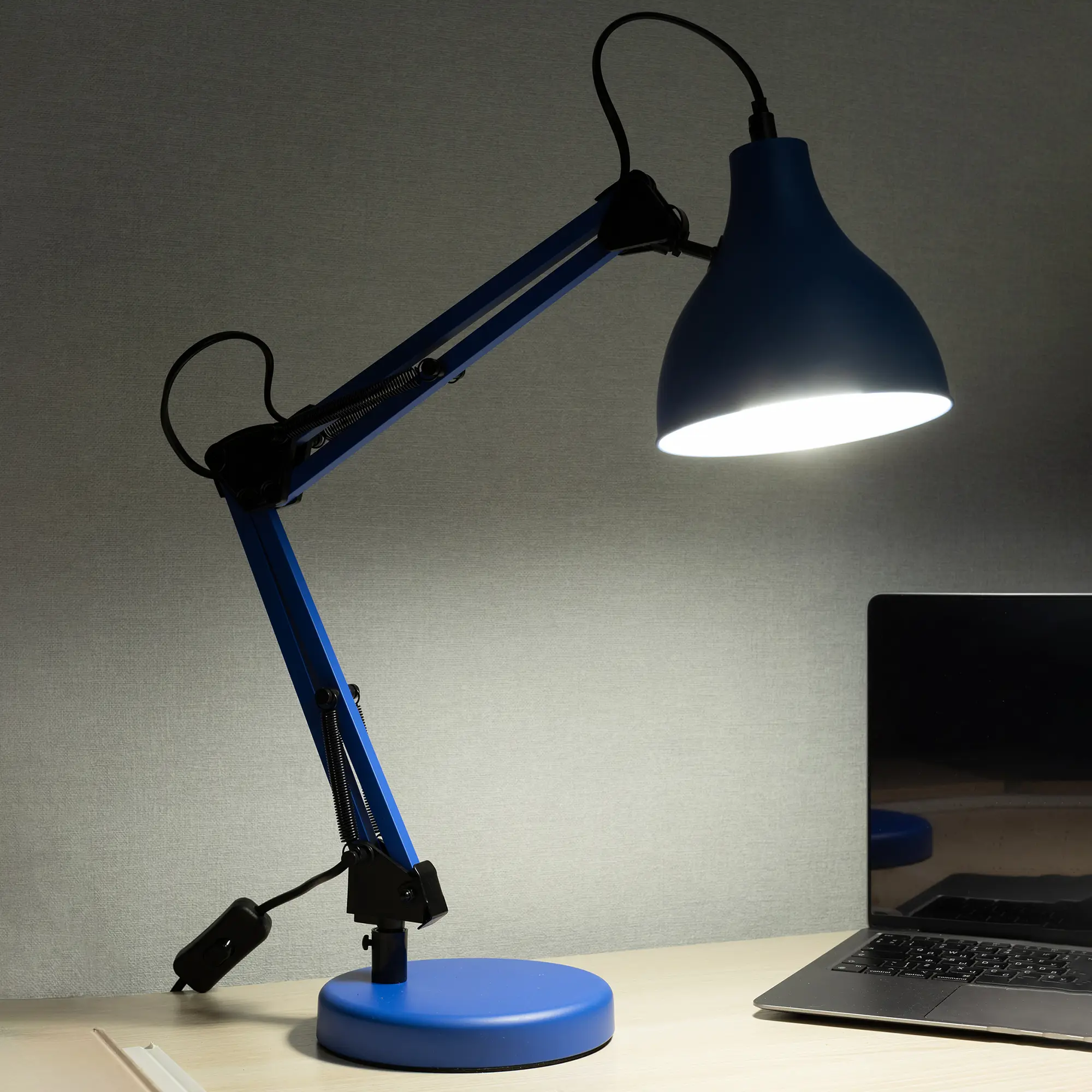 Рабочая лампа Inspire Ennis цвет синий