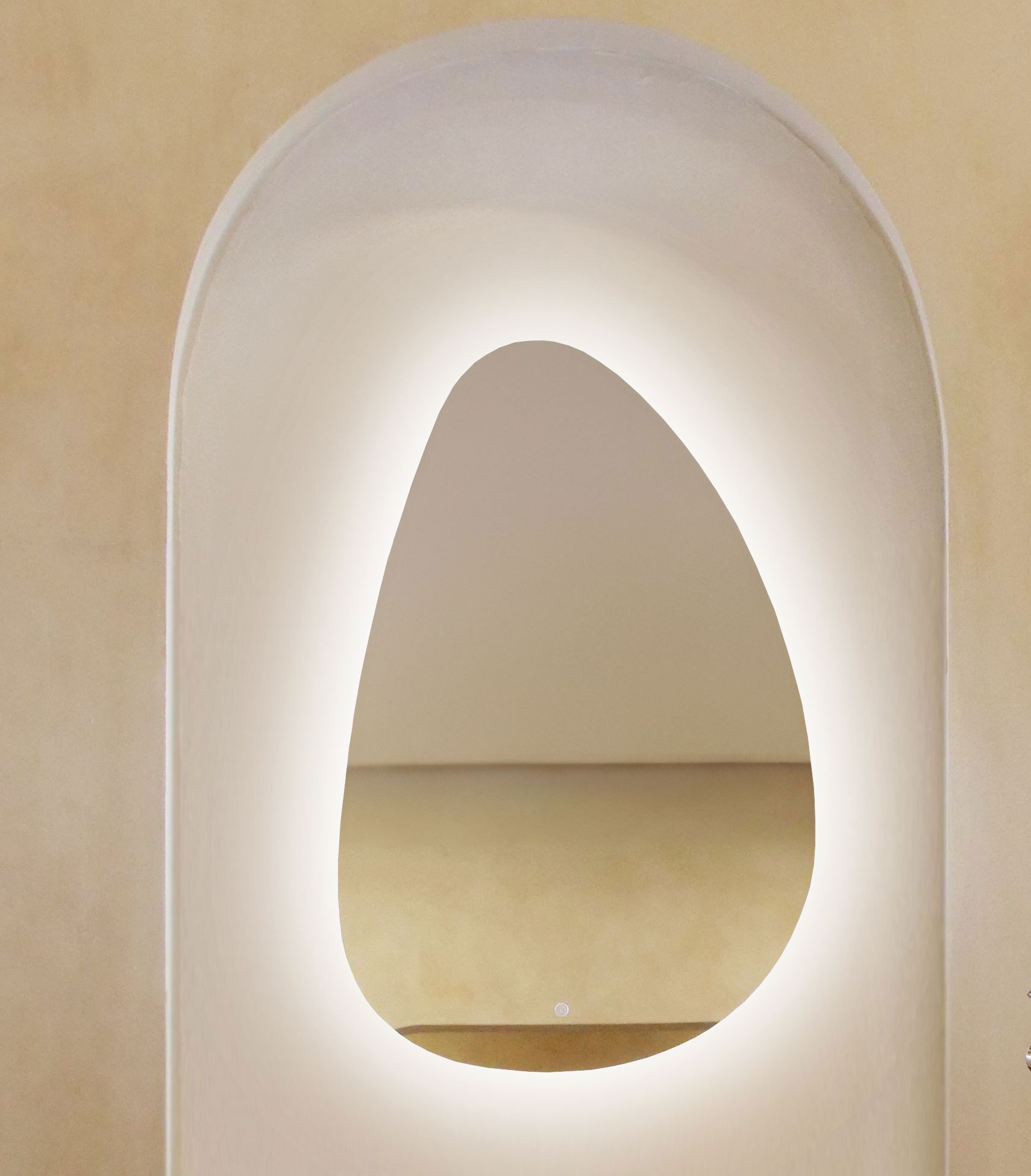 Изображение товара Зеркало для ванной комнаты с подсветкой Фес Лайт 90x60 см фигурное IP44