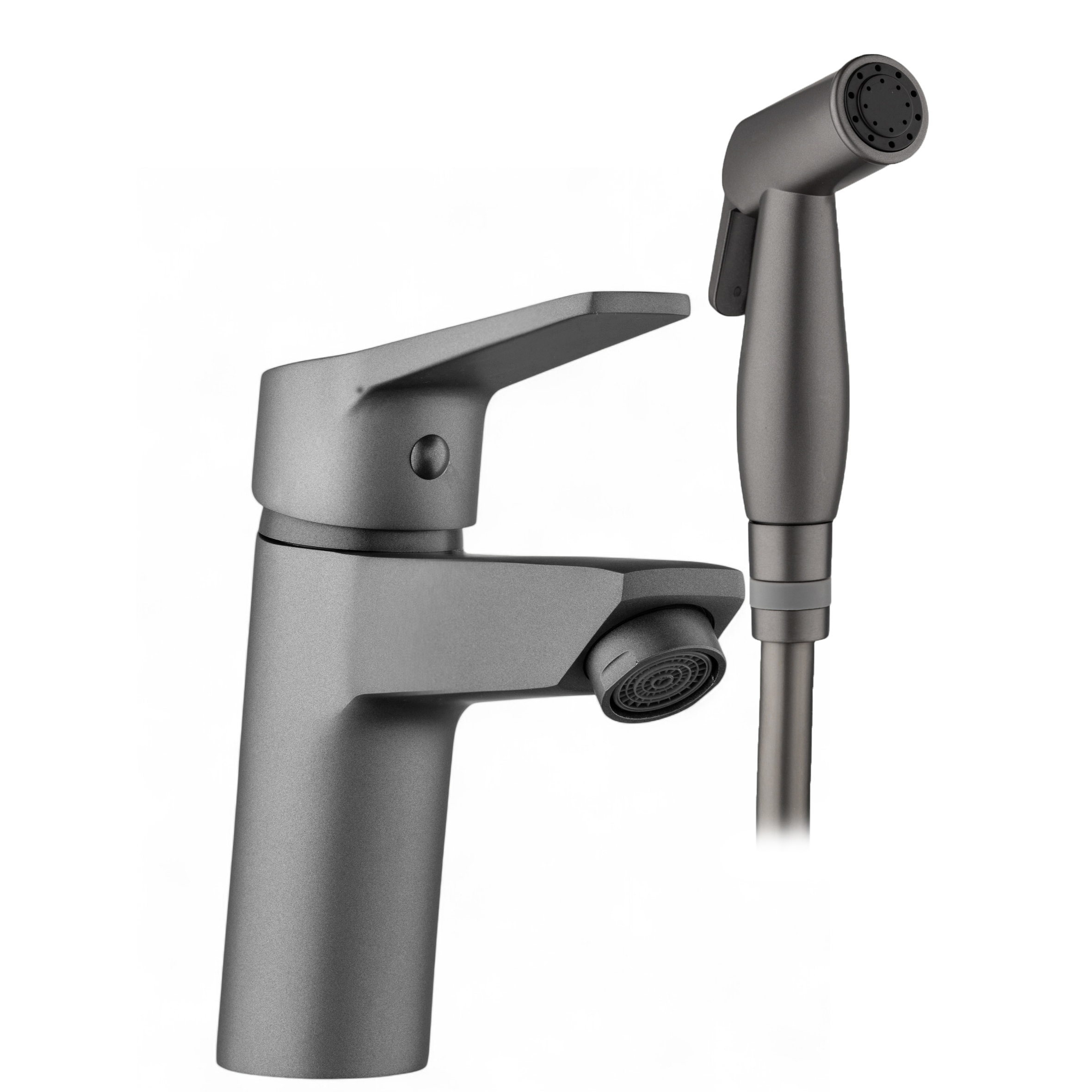 Изображение товара Смеситель для раковины с гигиенической лейкой Potato P12187-19 цвет темное серебро