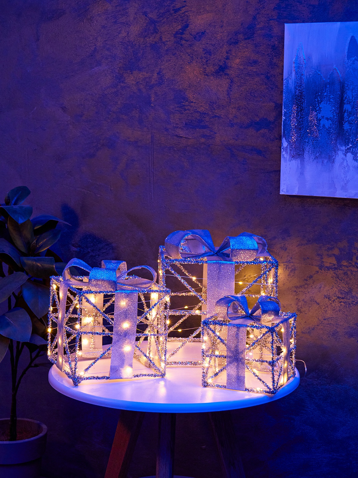 Изображение товара Светящаяся электрическая фигура Кубы 25х20х15 см с LED и пультом