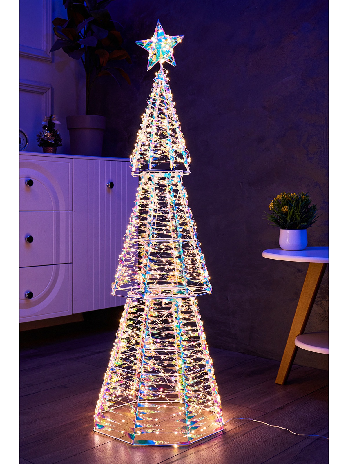 Изображение товара Светящаяся электрическая фигура Елка 120 см с LEDМультичейзинг лампочками