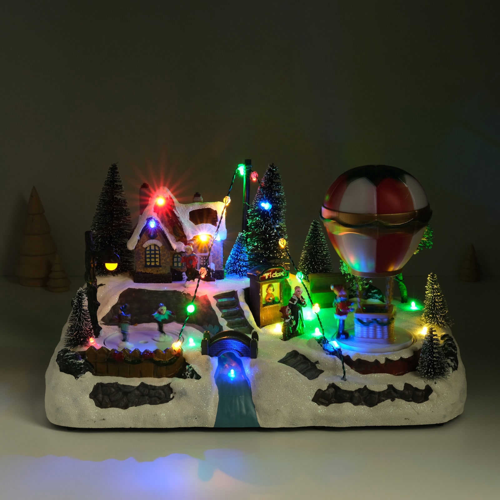 Изображение товара Светящаяся электрическая фигура Luazon Lighting Воздушный шар у катка 10338284 h 20 см