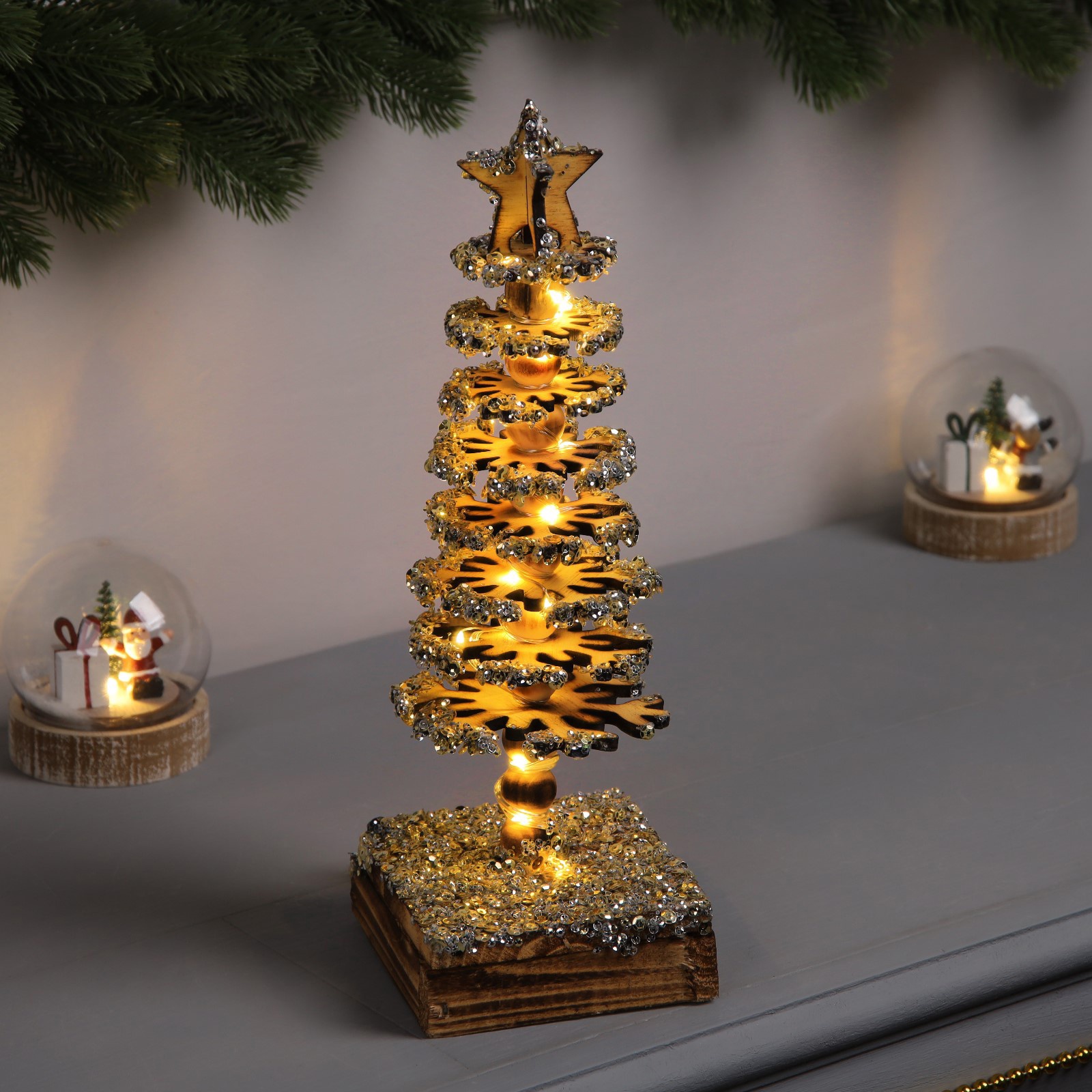 Изображение товара Светящаяся электрическая фигура Ёлочка 30 см с LED-освещением и мультичейзингом