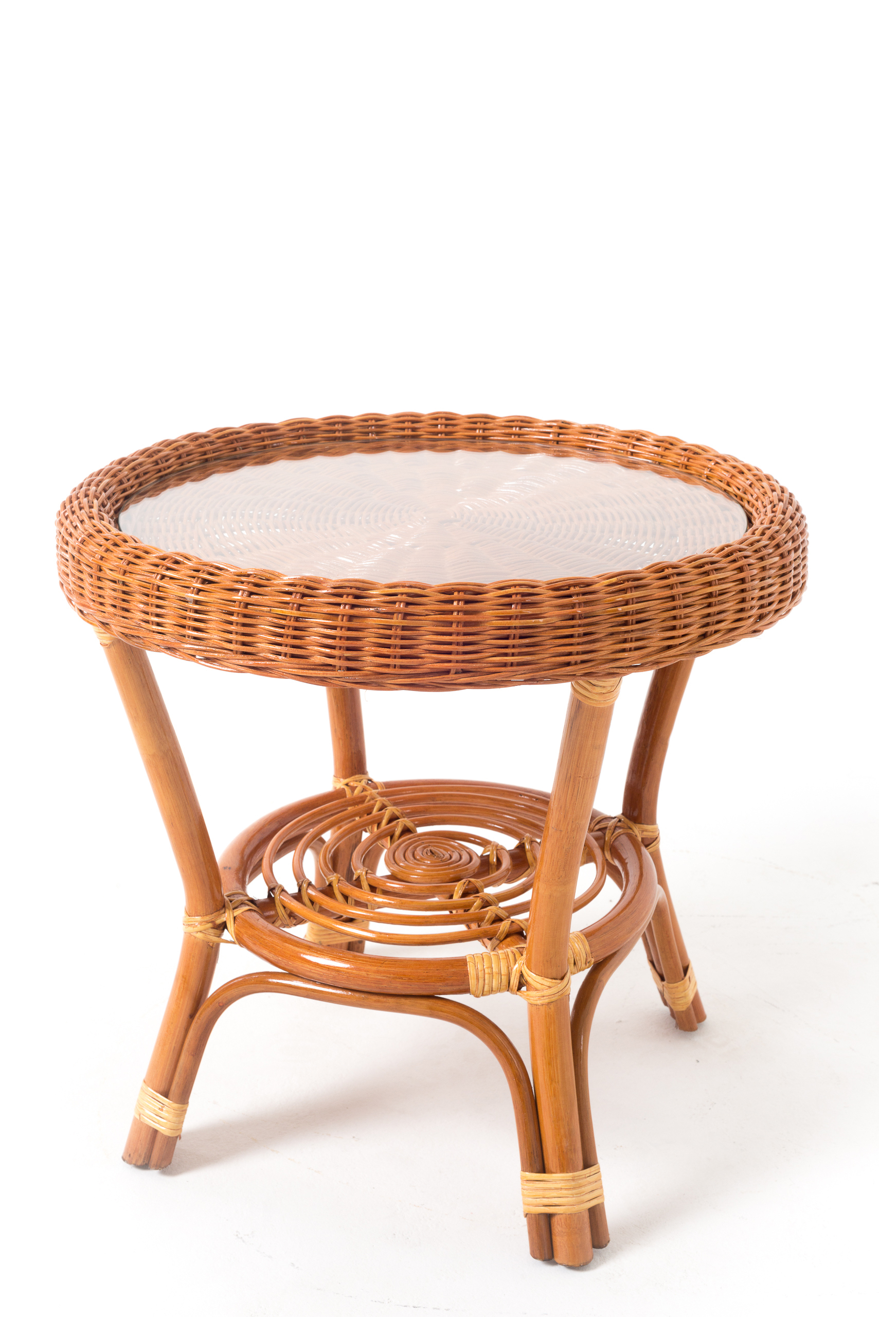 Изображение товара Столик журнальный со стеклом Vinotti 02/08А, ротанг, цвет коньяк