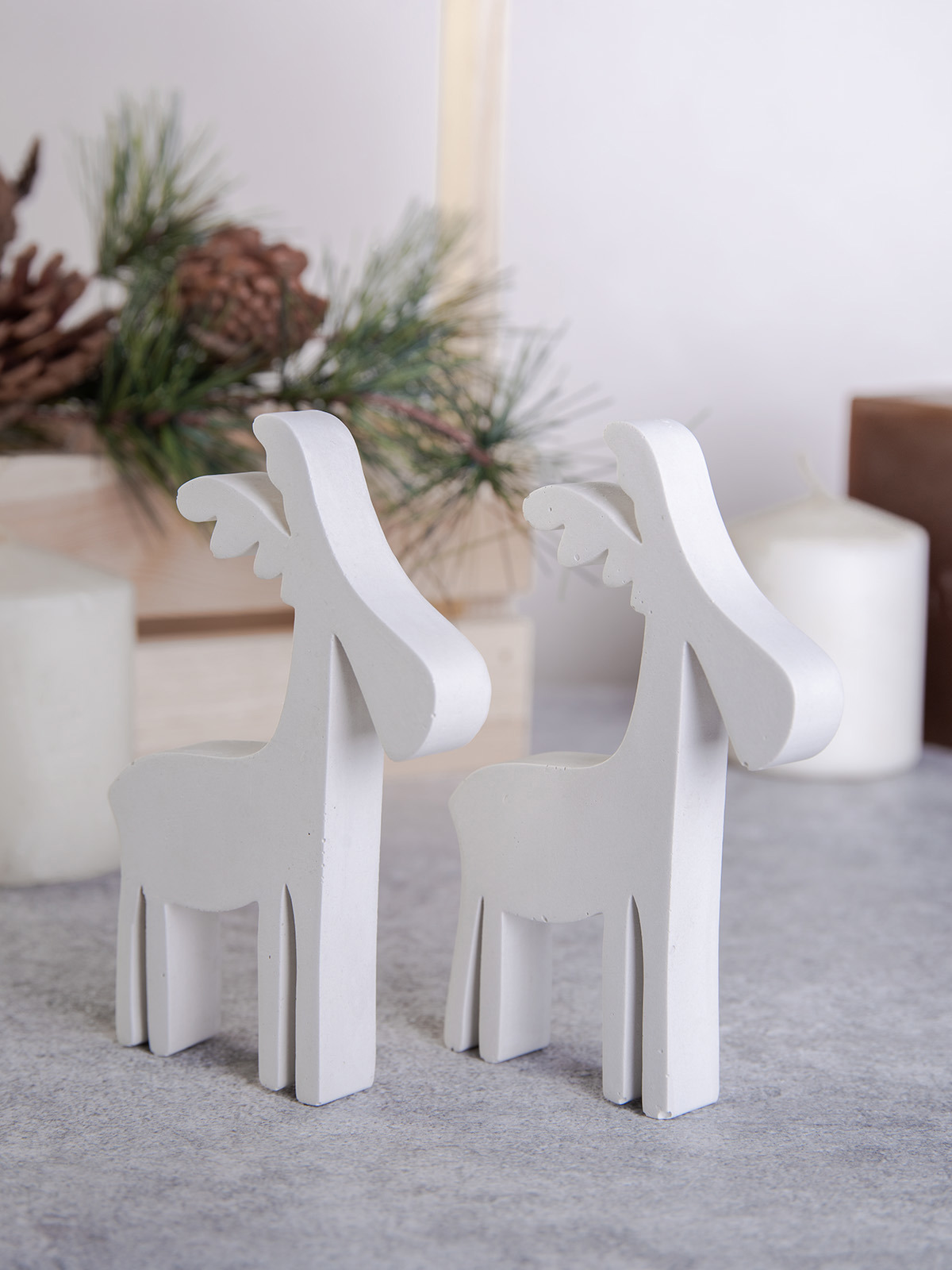 Изображение товара Статуэтка Magic makers Рождественский олень декоративный