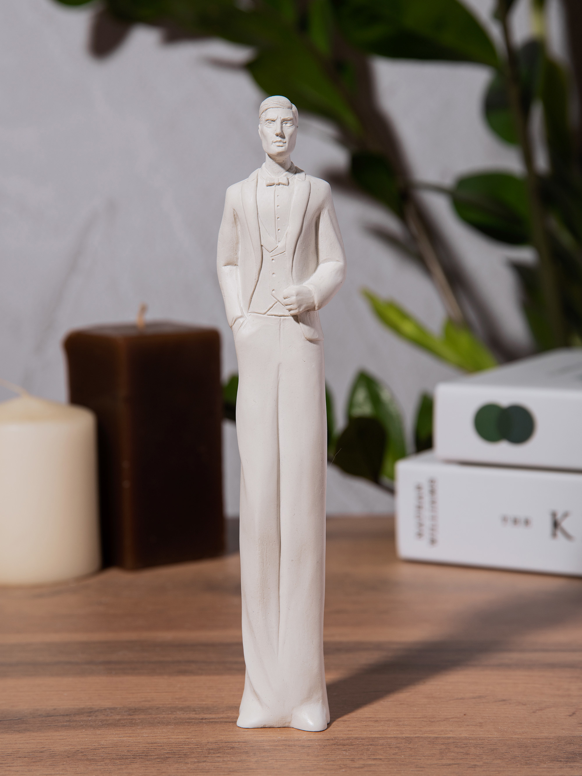 Изображение товара Статуэтка Джентльмен MAGIC MAKERS — декоративная фигура 19 см