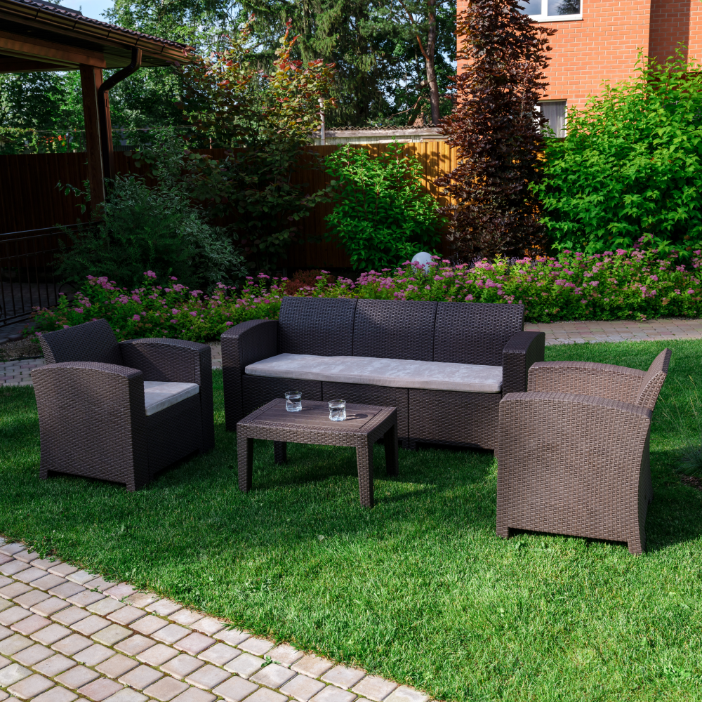 Изображение товара Набор садовой мебели Royal Family Lana Lux M из пластика с подушками для отдыха