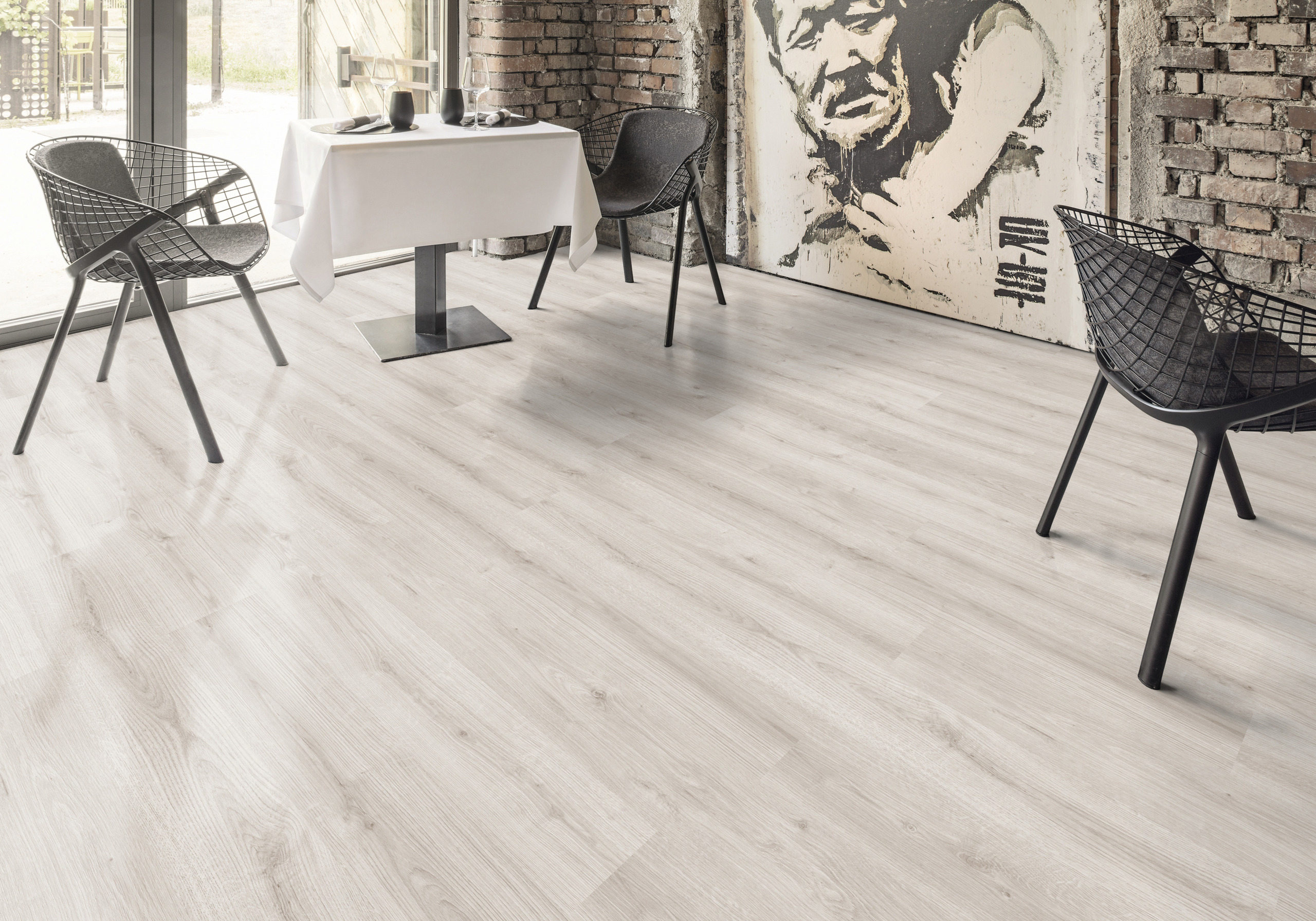 Изображение товара Ламинат Kaindl MF Premium HG Oak Evoke Snow 8 мм 2.2м2 фаски 4 шт производство Россия
