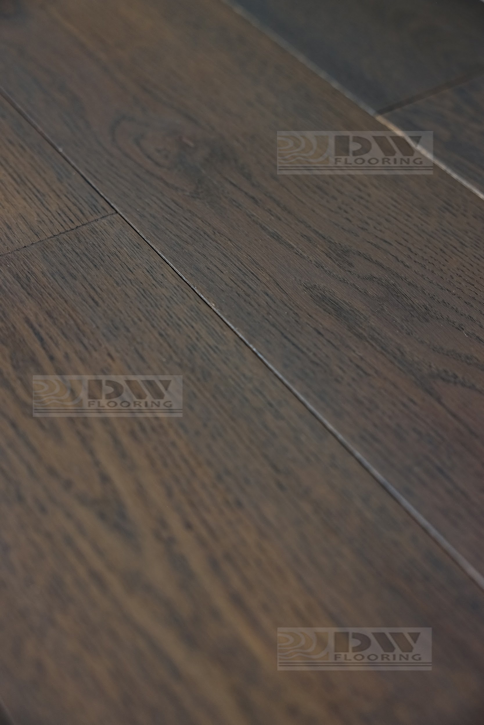 Изображение товара Паркетная доска однополосная DW Flooring Дуб DW-1207 12мм 1.44м²