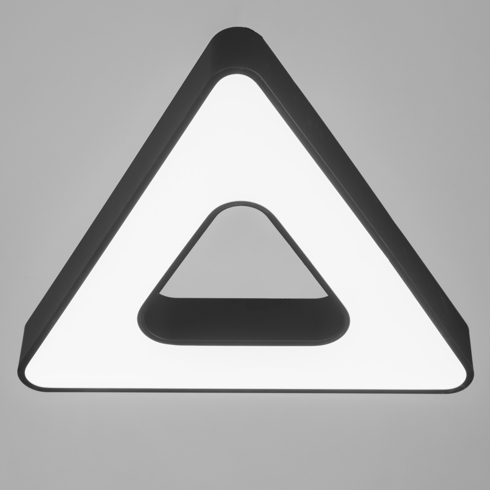 Изображение товара Люстра потолочная светодиодная Bayerlux 7527598 3 м² нейтральный белый свет цвет черный