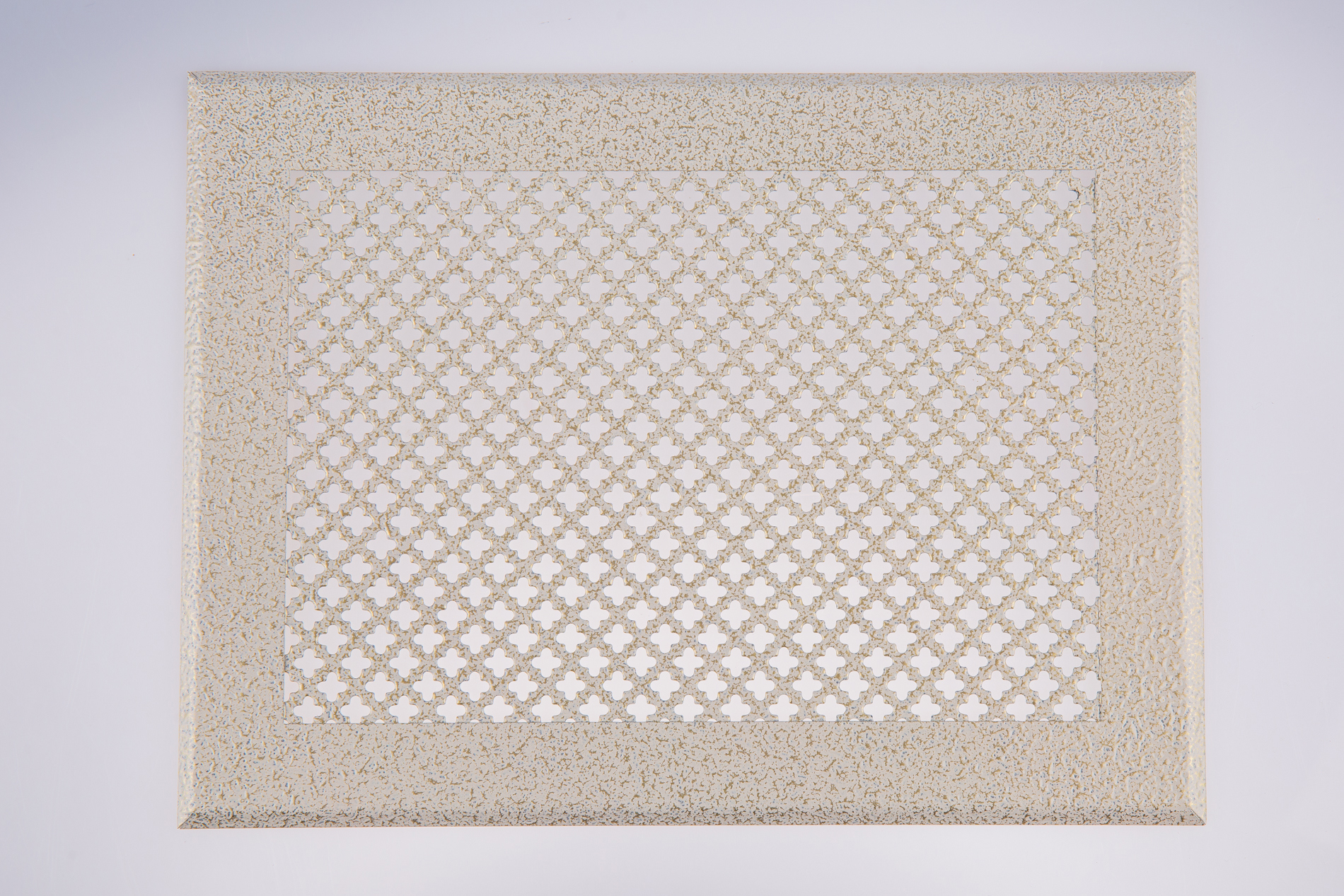 Изображение товара Решетка вентиляционная Шамрай VRC 140x190 мм Антик белый с магнитным креплением