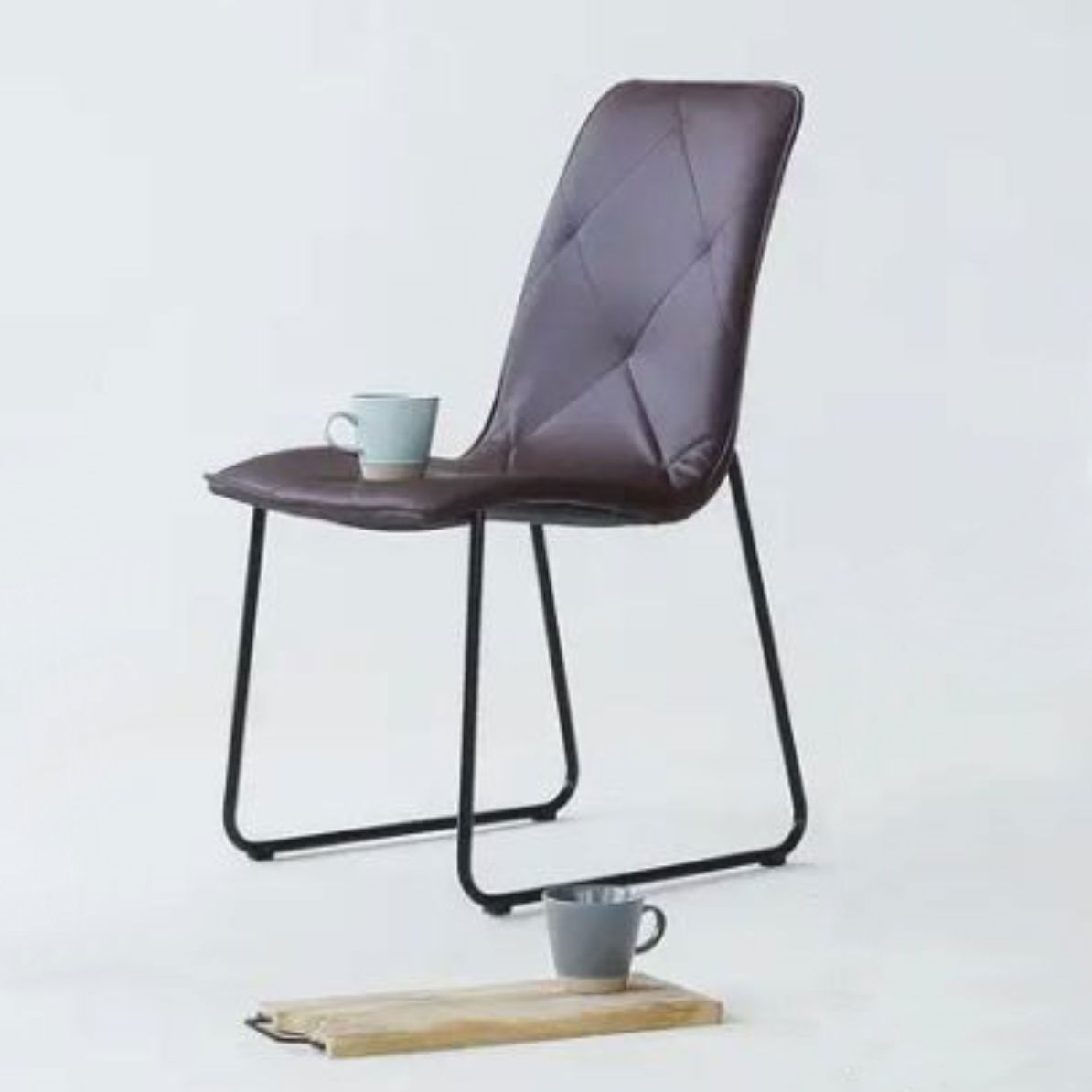 Изображение товара Стул Marco коричневый из искусственной кожи современный надежный