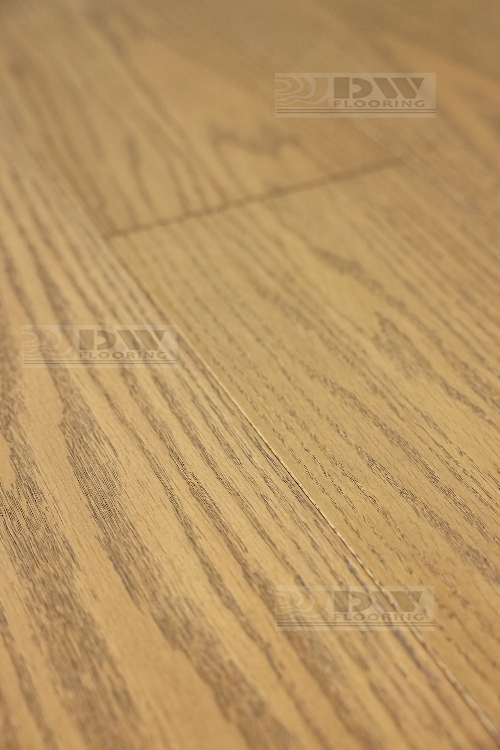 Изображение товара Паркетная доска из дуба DW-9-8 однополосная 12 мм 2.88 м² возмонжность укладки на теплый пол