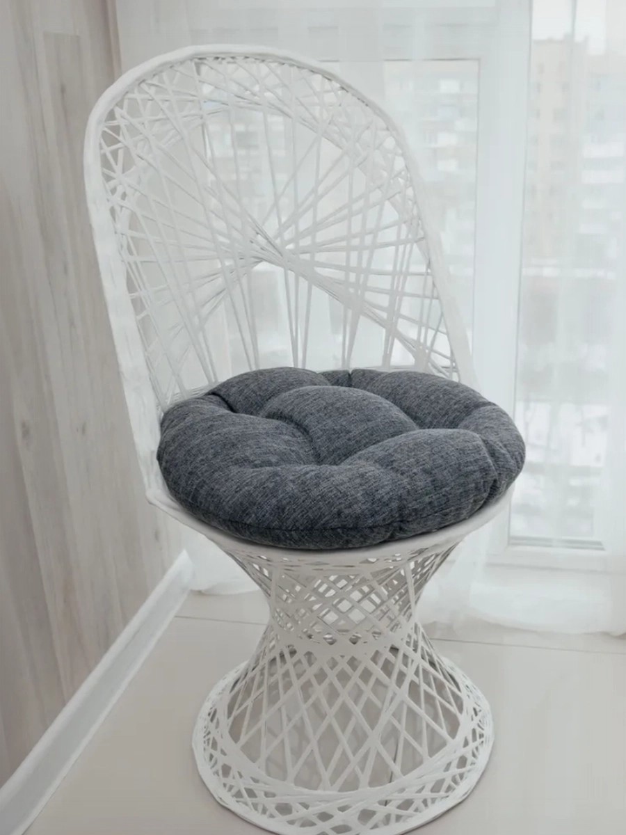 Изображение товара Кресло садовое Provance из композита с подушкой AJURIO Россия