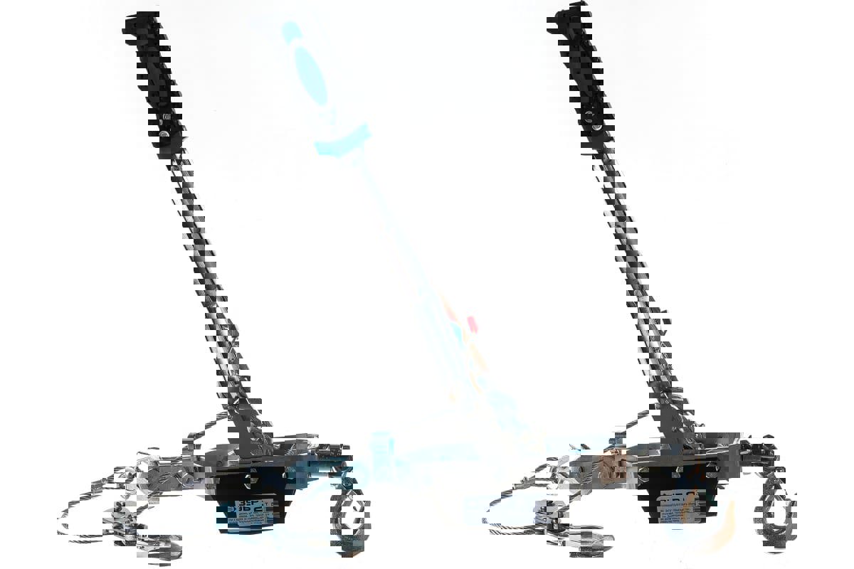 Изображение товара Ручная рычажная лебедка ЗУБР 43105-2 2000 кг 3 м для грузоподъемных работ