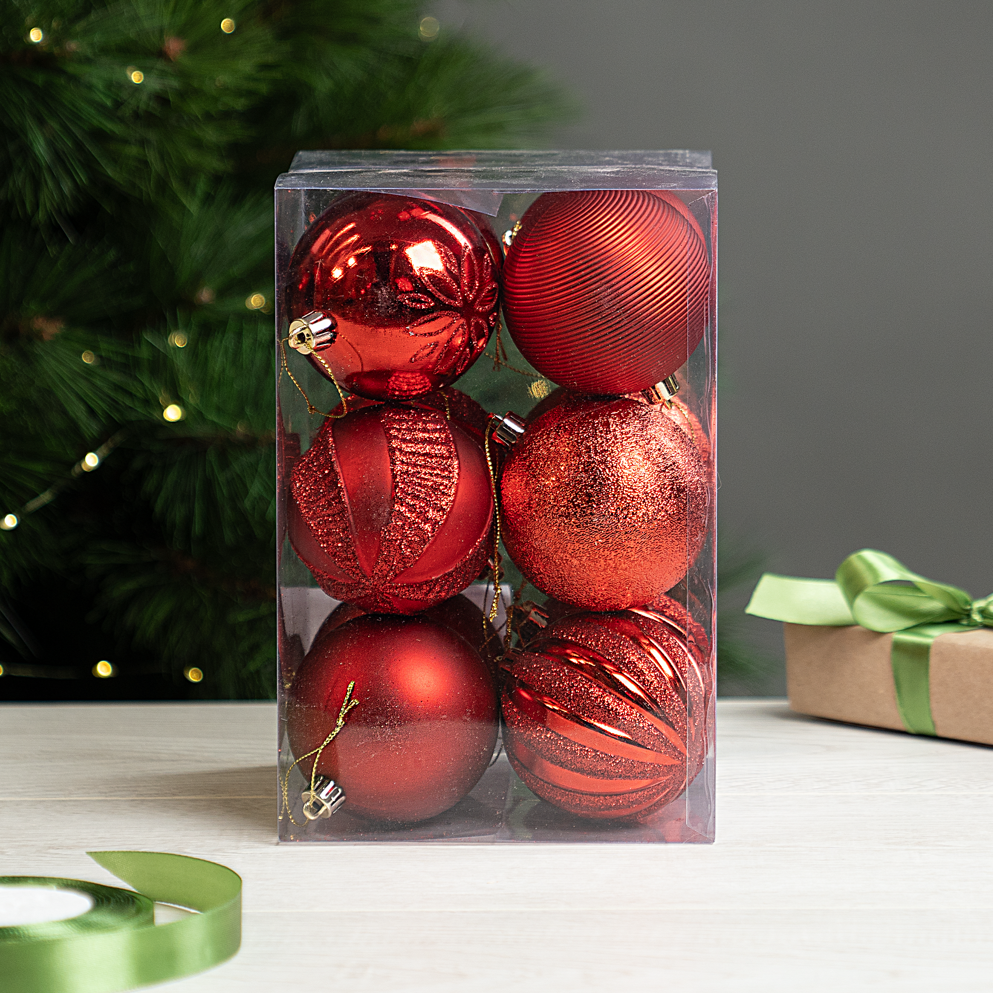 Изображение товара Набор елочных шаров KREAFORTA ø8 см красный 12 шт красные новогодние украшения