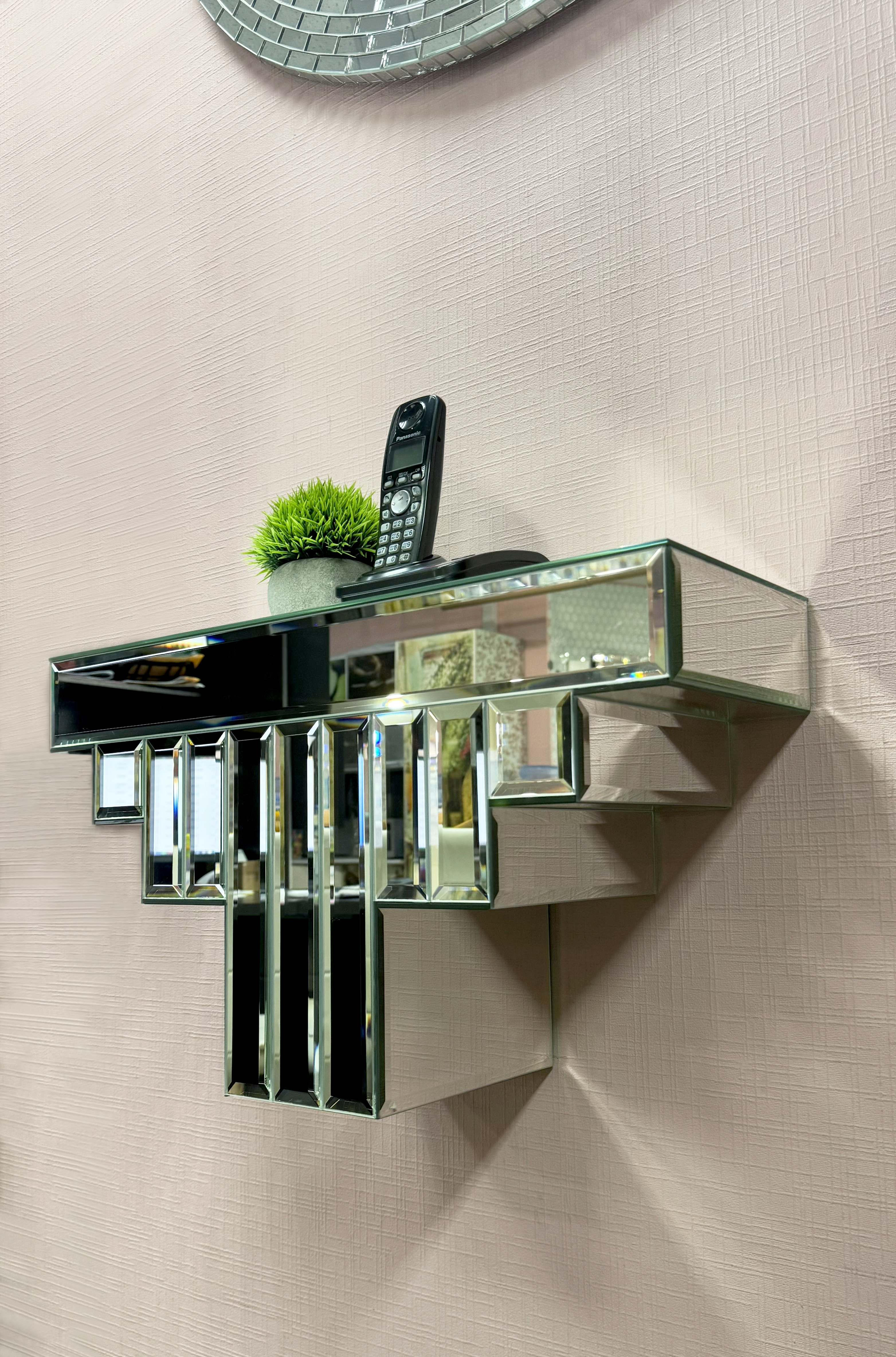 Изображение товара Полка настенная Мир стекла и зеркал 55.5x20.5 см стекло цвет зеркальный