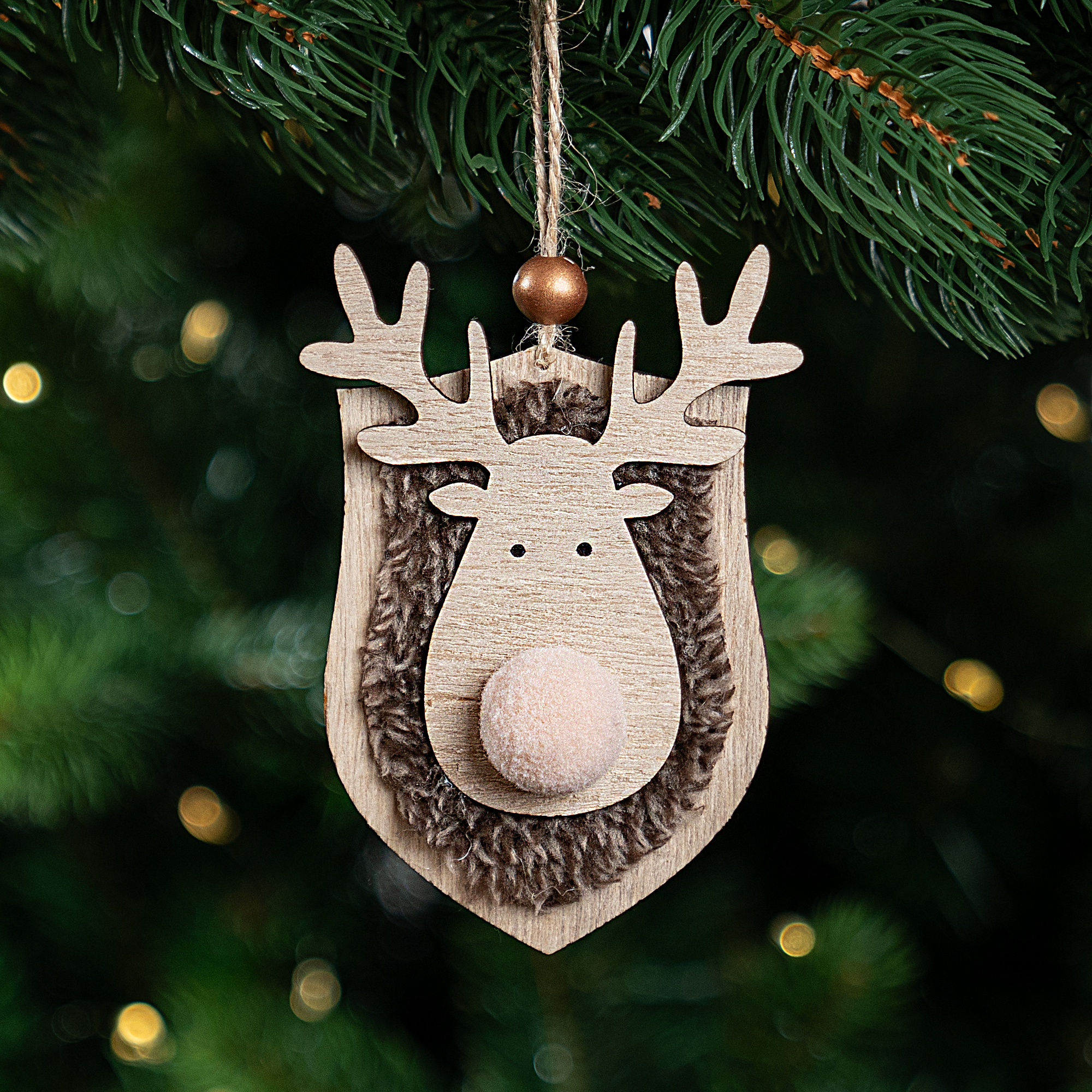 Изображение товара Декоративное подвесное украшение Олень KREAFORTA 12 см бежевое для елки и интерьера