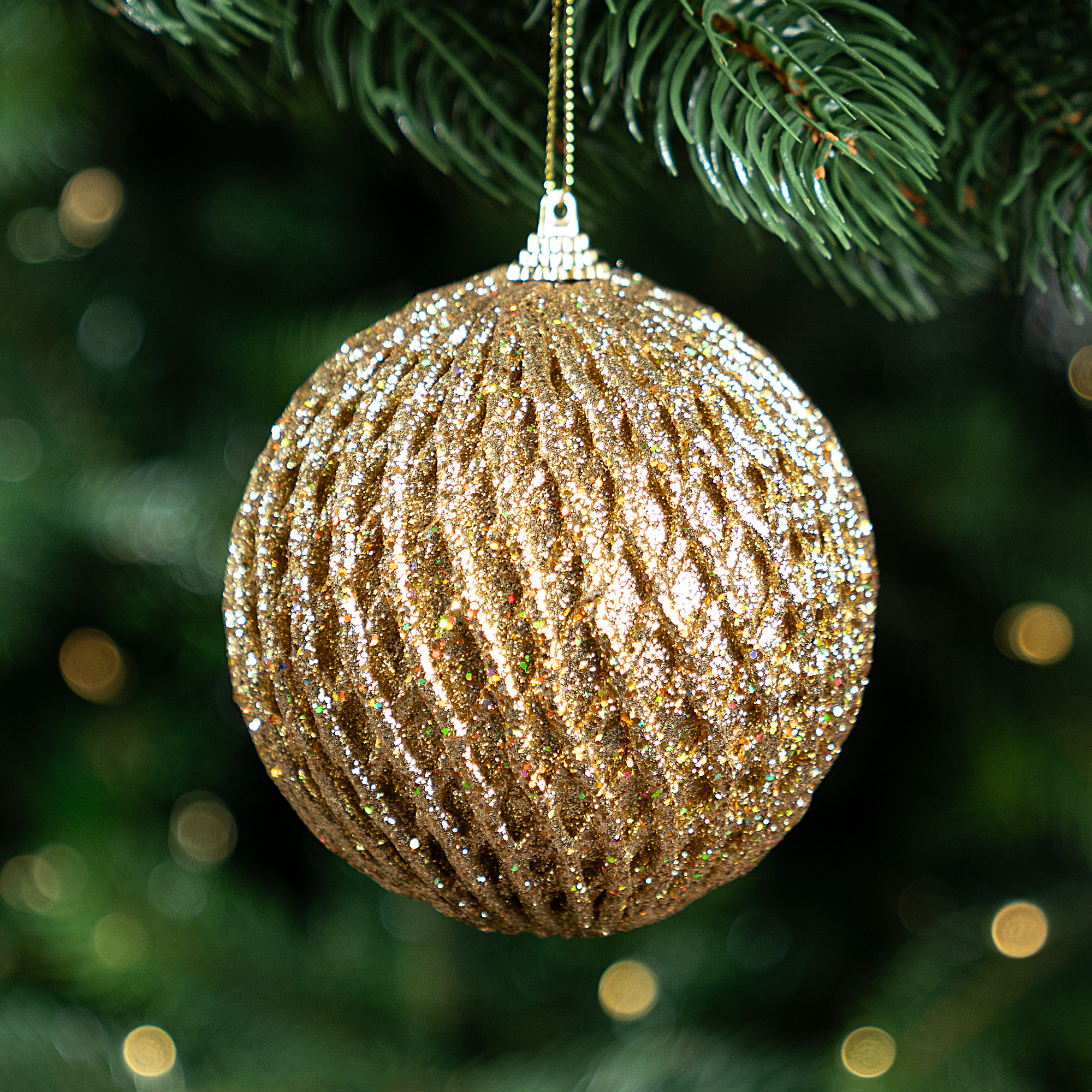 Изображение товара Золотой ажурный елочный шар ø10 см KREAFORTA праздничные украшения