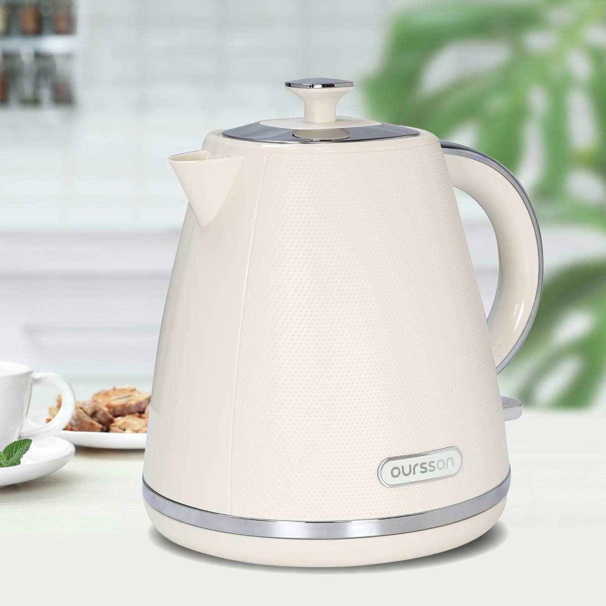 Изображение товара Электрический чайник Oursson KE1718P 1.7л пластик слоновая кость