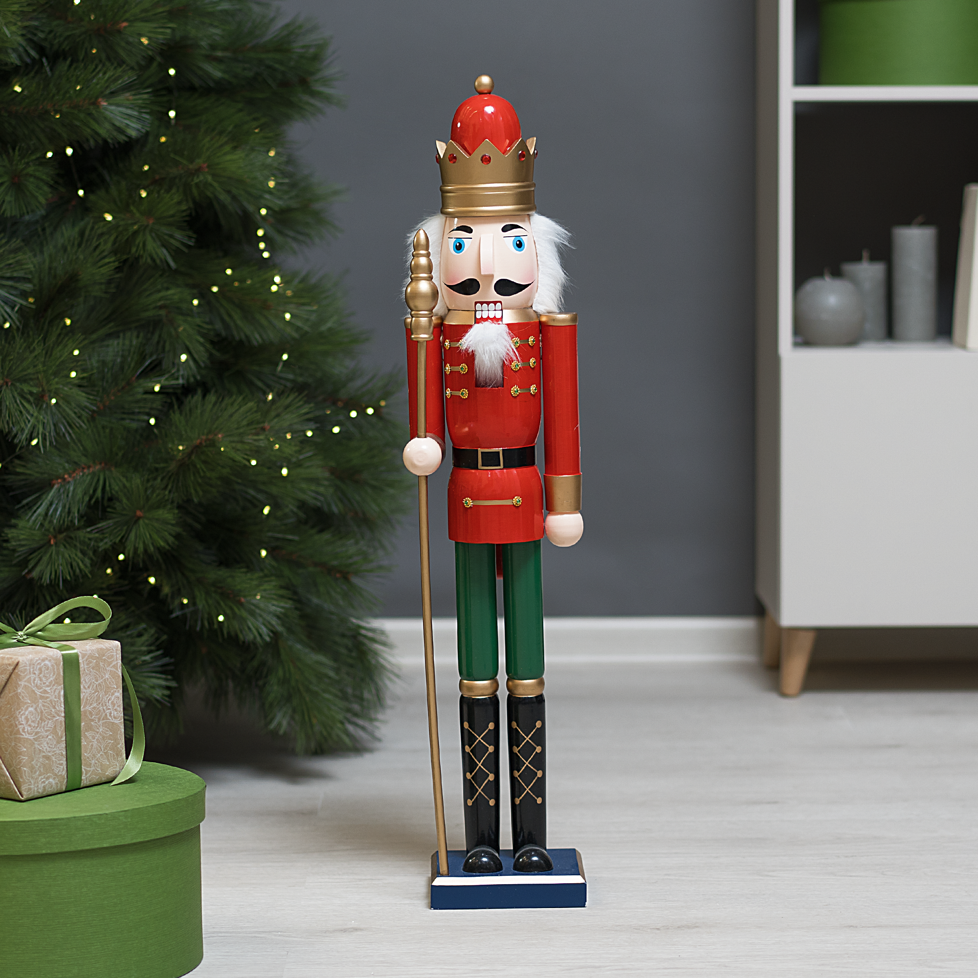 Изображение товара Декоративная фигура Креафорта Щелкунчик 80 см красный для праздника и интерьера