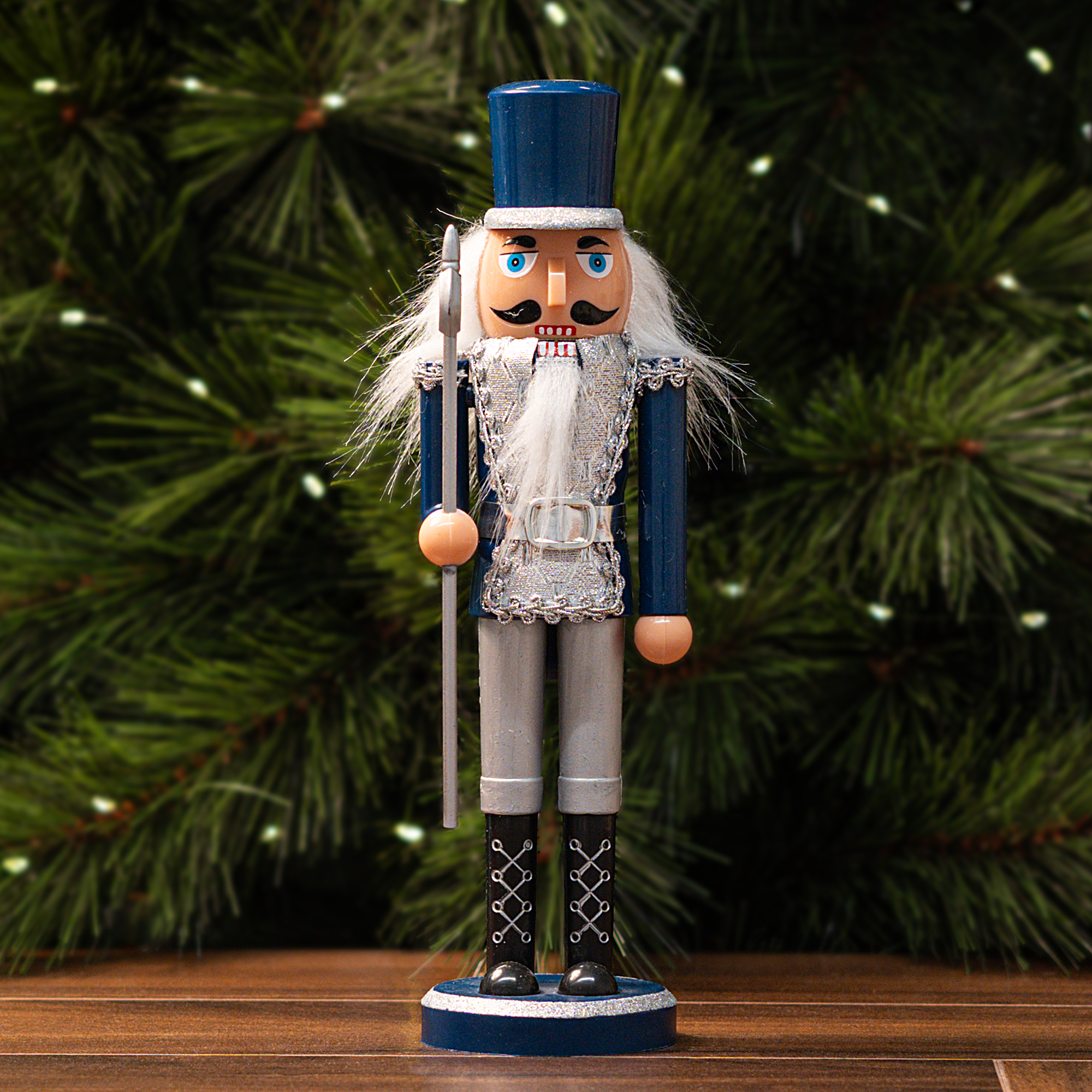 Изображение товара Фигура декоративная Щелкунчик 28 см синяя для новогоднего декора