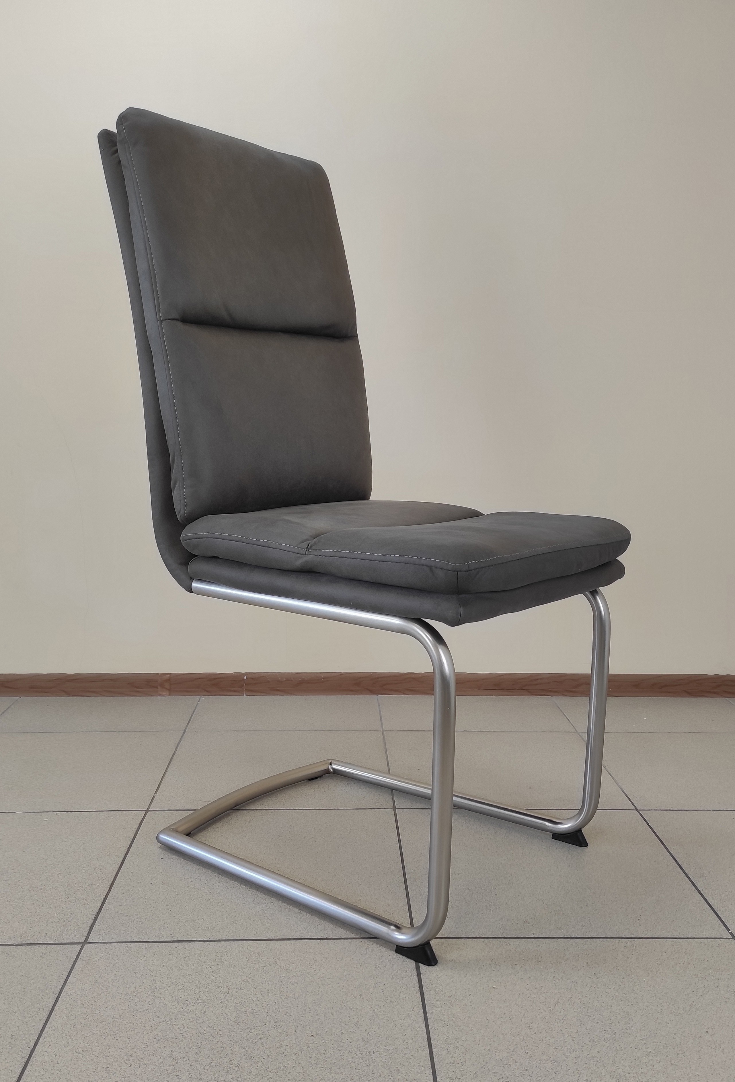 Изображение товара Стул Okay DC312-1 современный мягкий с текстилем антрацит 102х66х45 см