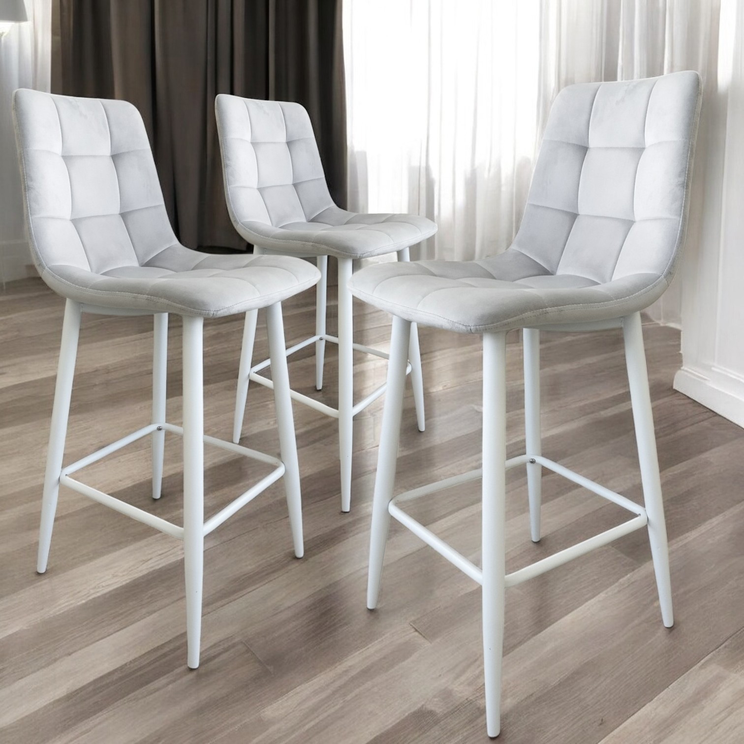 Изображение товара Комплект полубарных стульев Weimei Barny в светло-сером цвете 3 шт