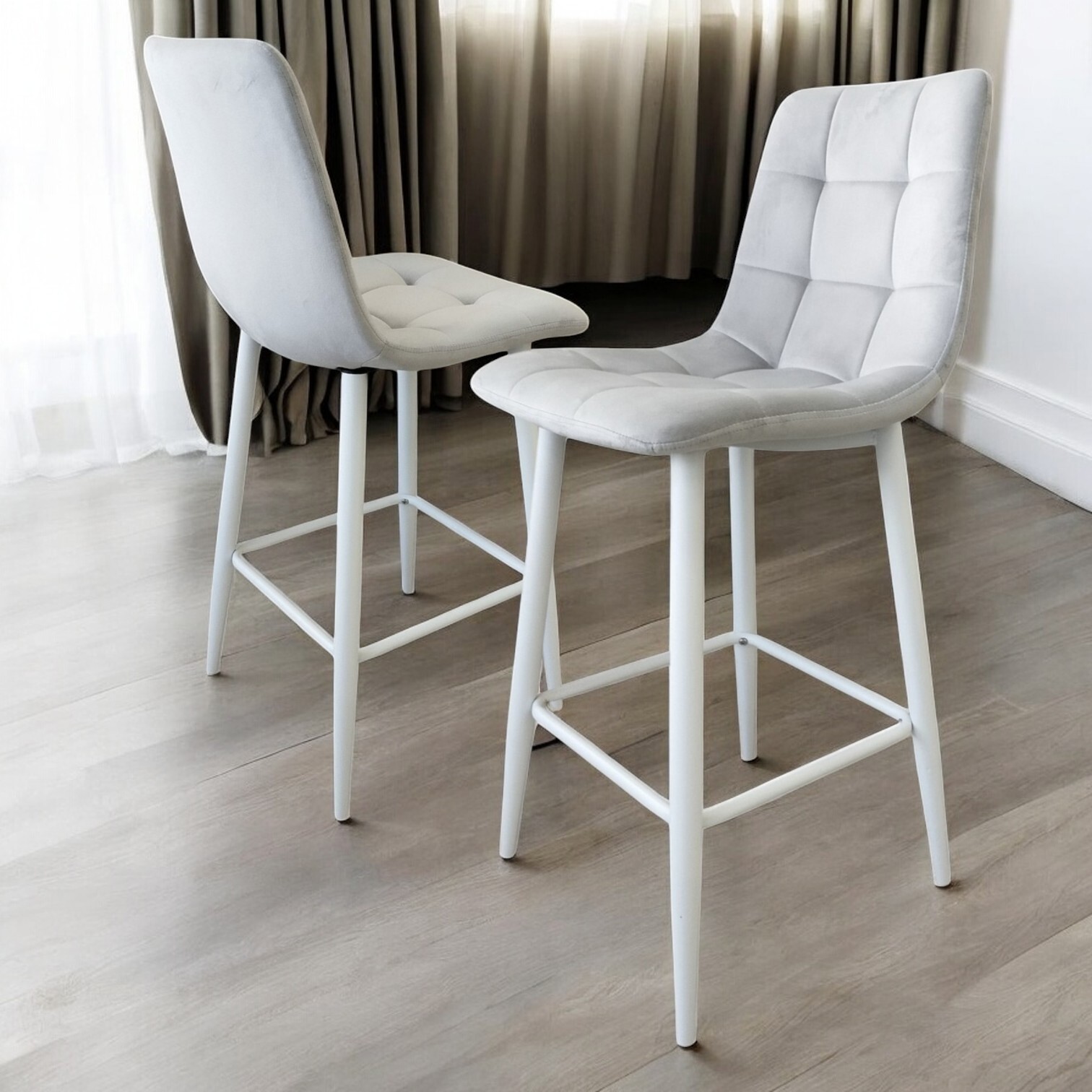 Изображение товара Комплект полубарных стульев Weimei Barny 2 шт светло-серый для кафе дома и ресторана