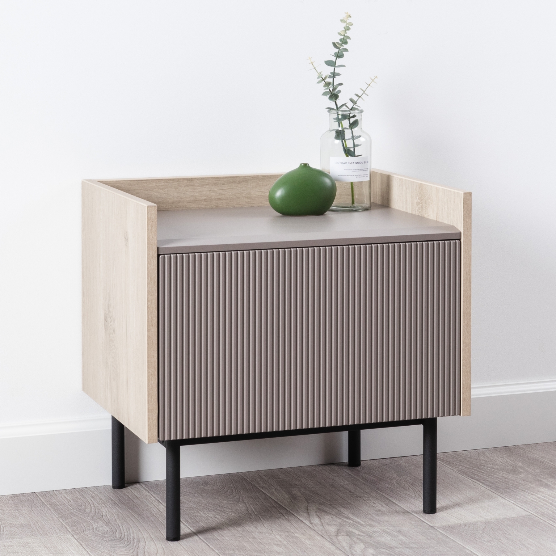 Изображение товара Тумба прикроватная Egregor Наоми 50x48.2x36.5 см с ящиком для спальни