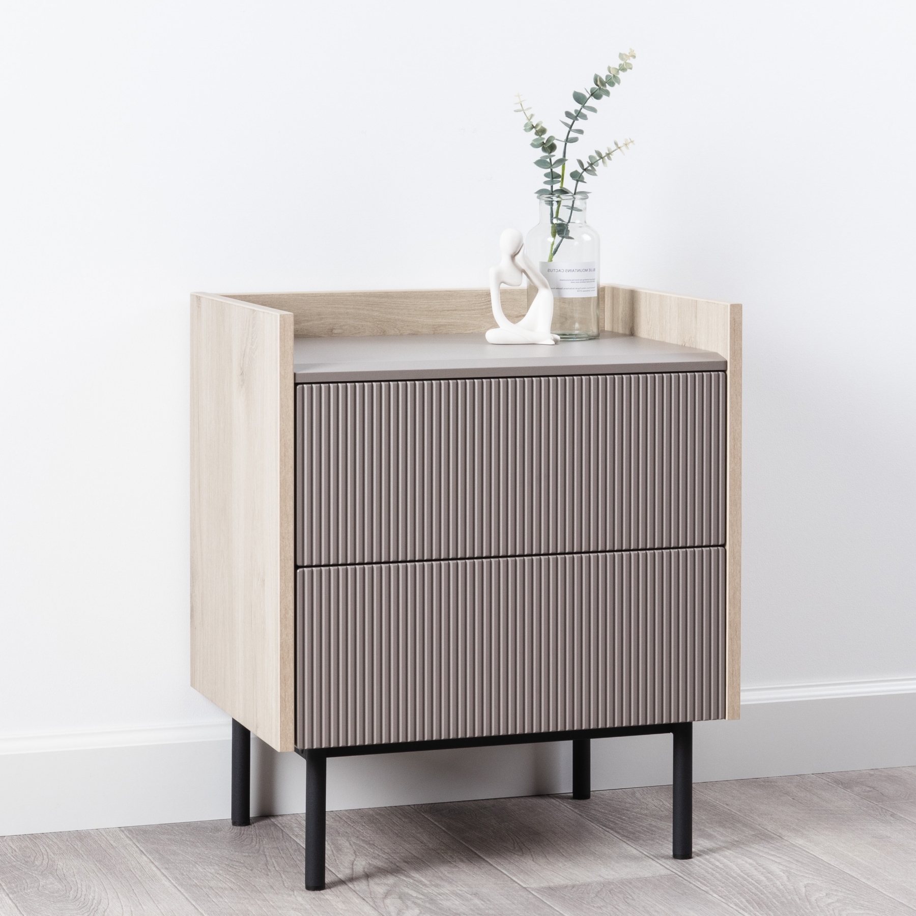 Изображение товара Тумба прикроватная Egregor Наоми 50x58.5x36.5 см 2 ящика ЛДСП цвет дуб белый exclusive/веллюто капучино